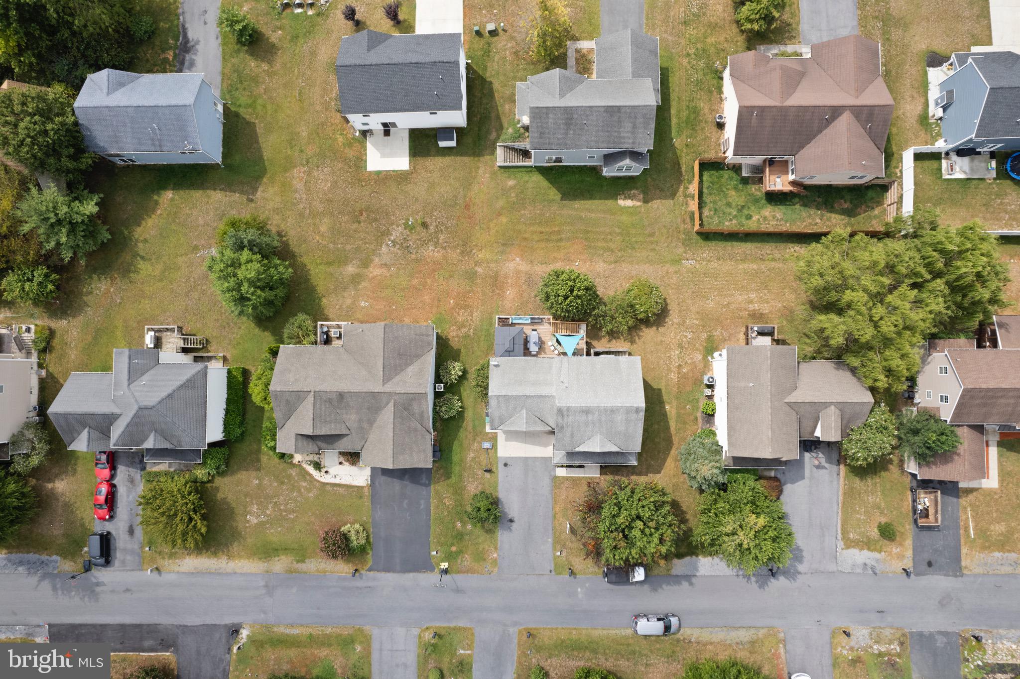 CRESTFIELD - Residential