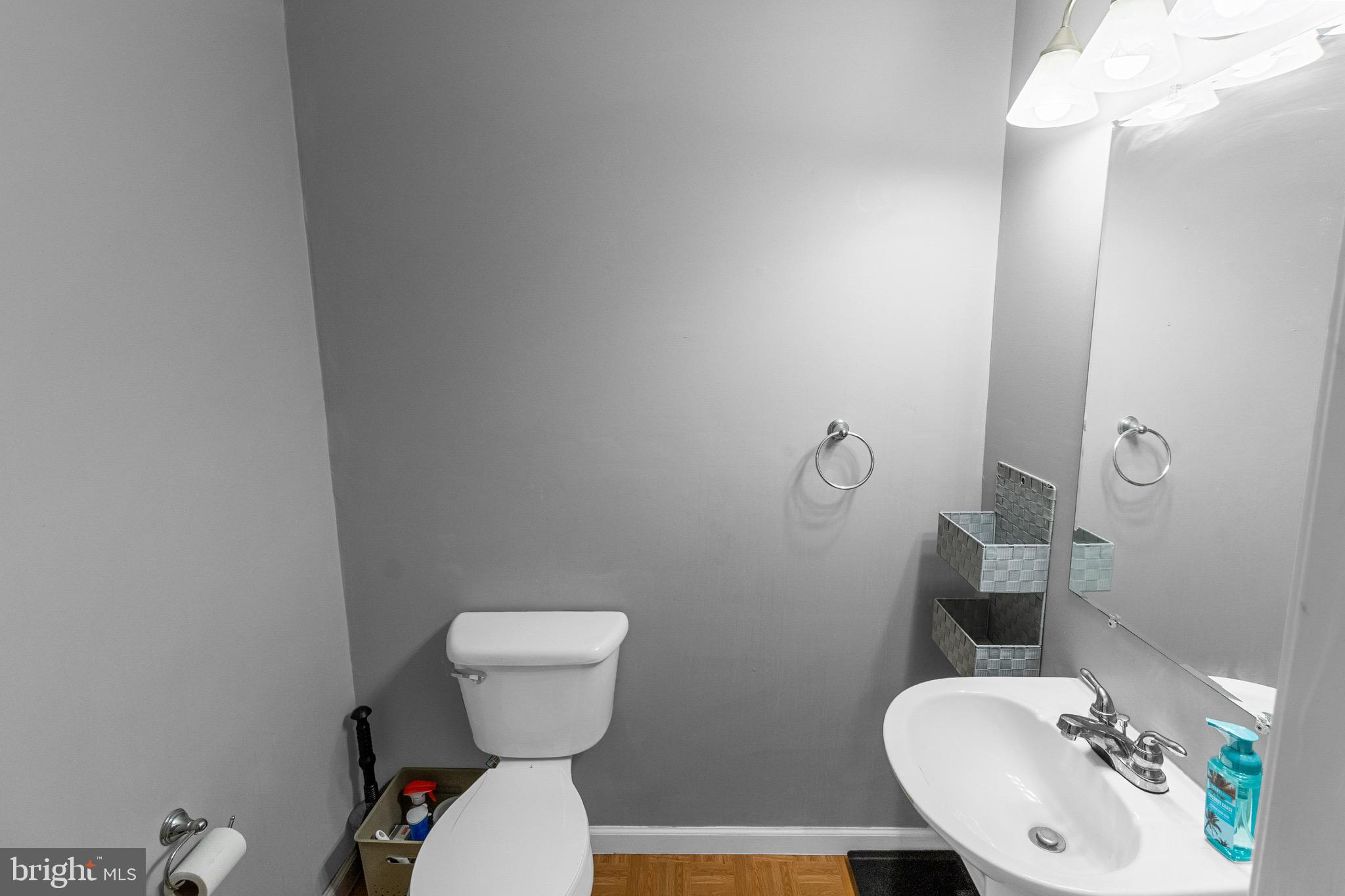 CRESTFIELD - Residential