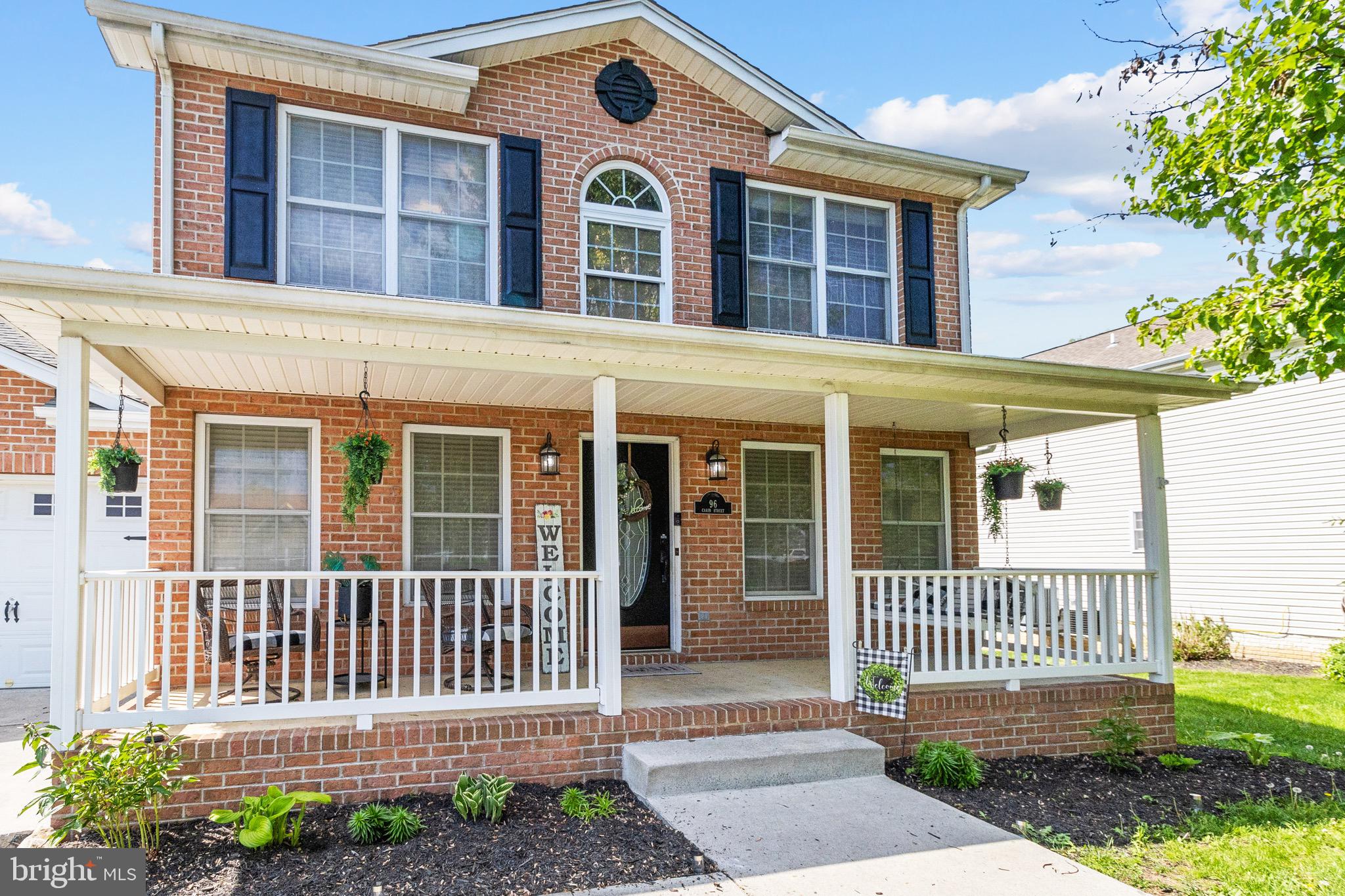 CRESTFIELD - Residential