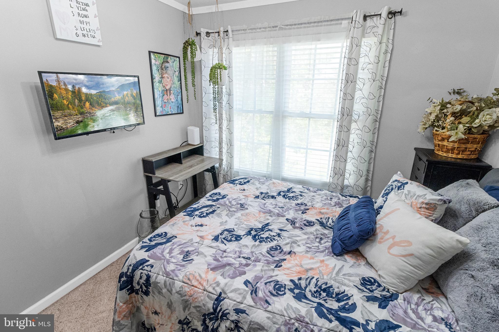 CRESTFIELD - Residential