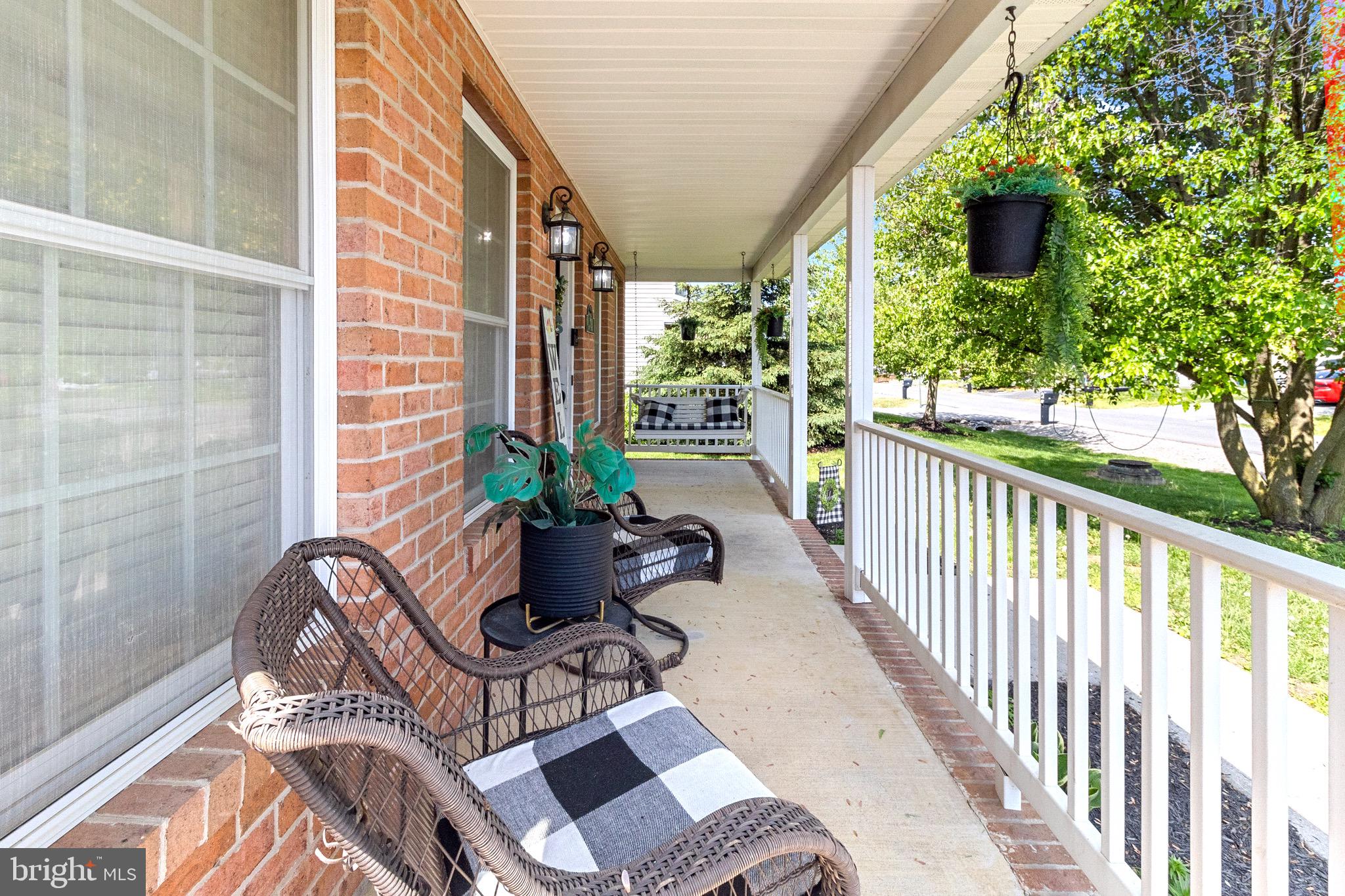 CRESTFIELD - Residential