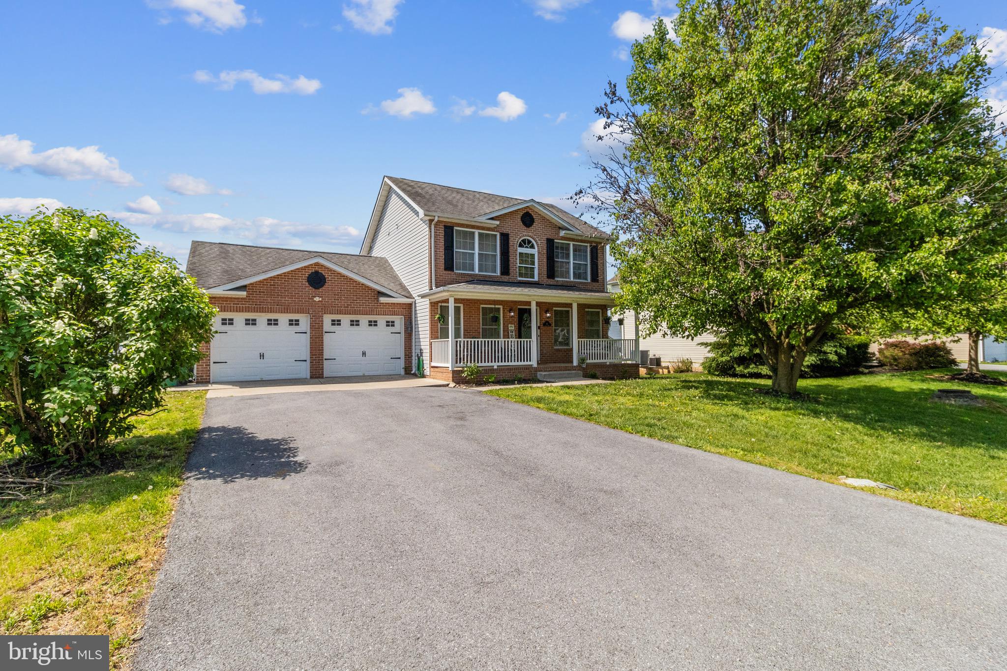 CRESTFIELD - Residential