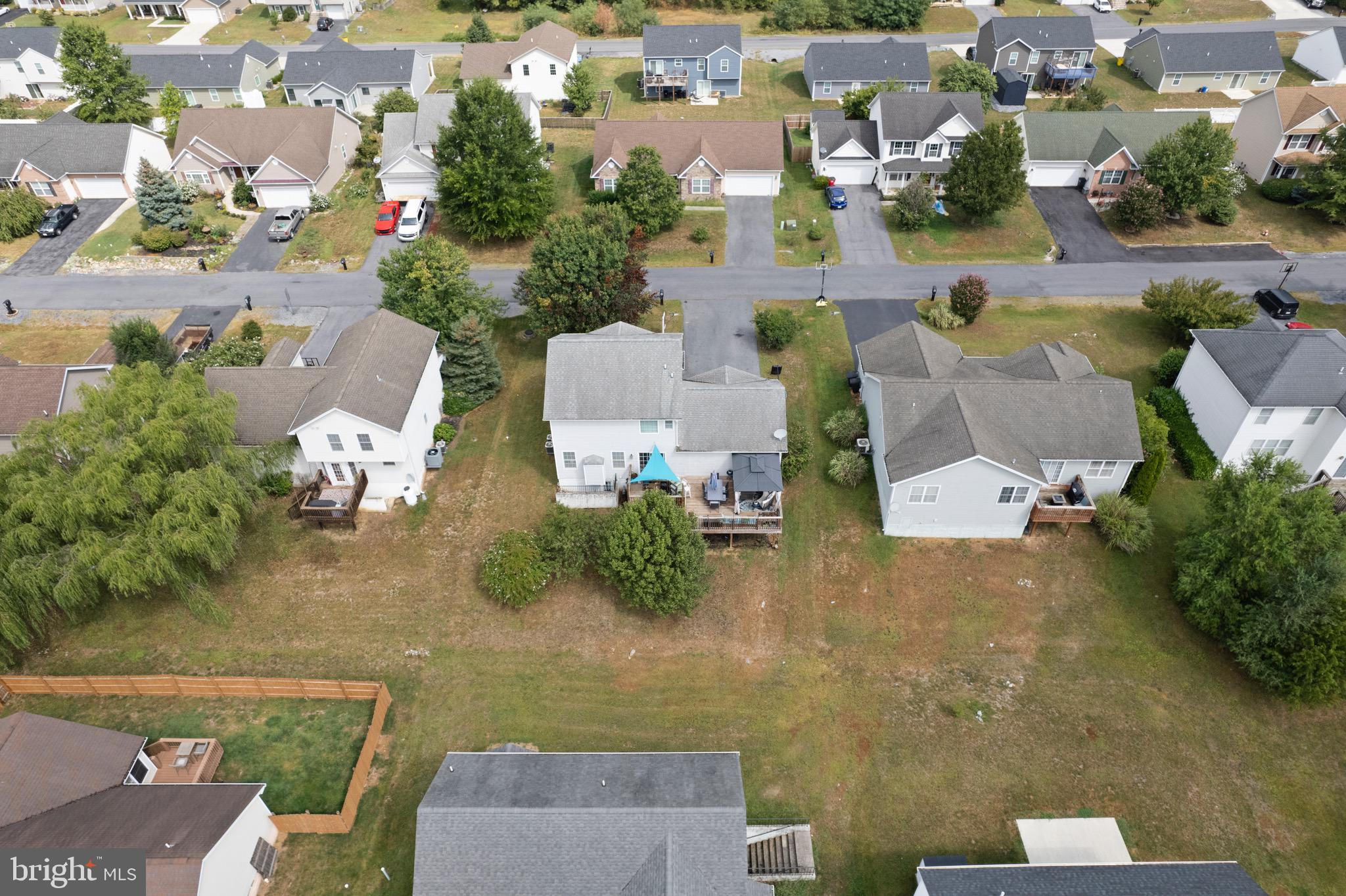 CRESTFIELD - Residential