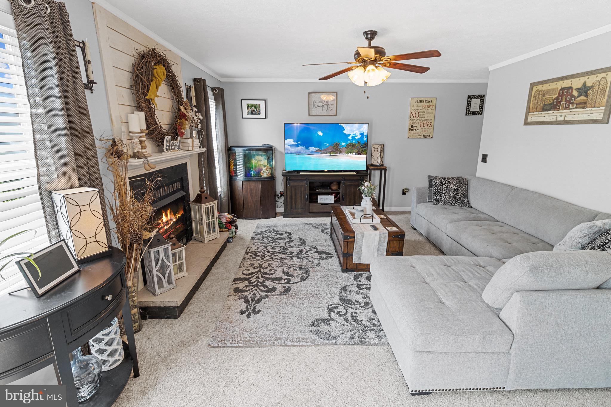 CRESTFIELD - Residential