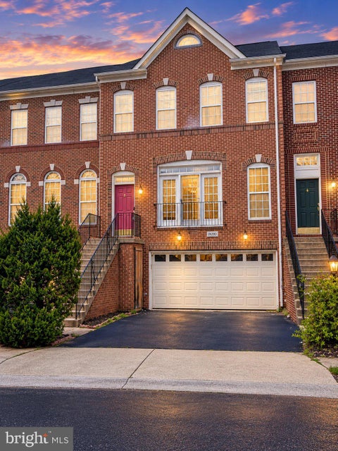 Townhouse For Sale - 24780 Carbonate Terrace<br/> ALDIE, VA 20105