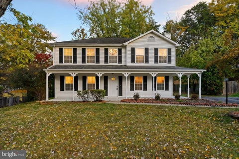 Photo of 13357 Pelican Road, WOODBRIDGE, VA 22193 (MLS # VAPW2126432)