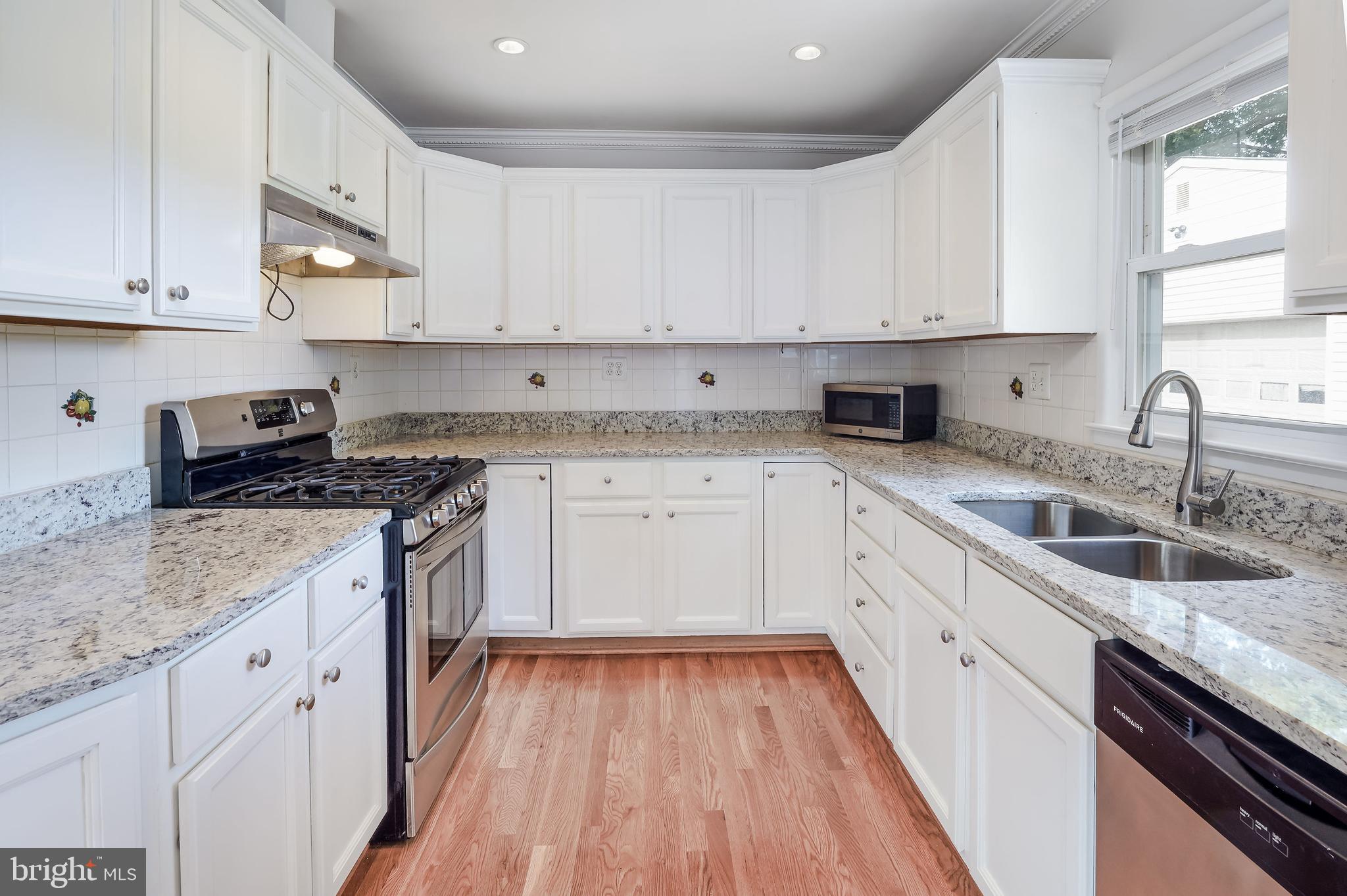 DALE CITY - Residential