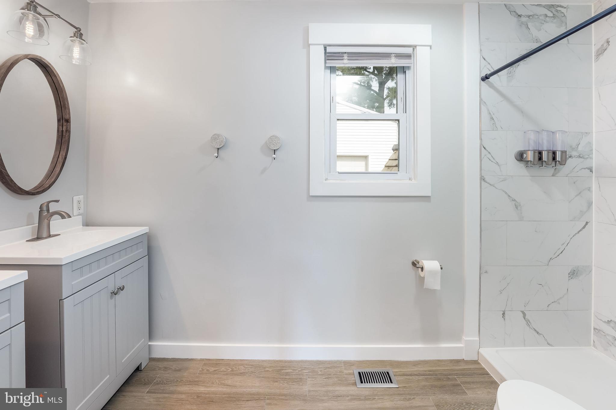 DALE CITY - Residential