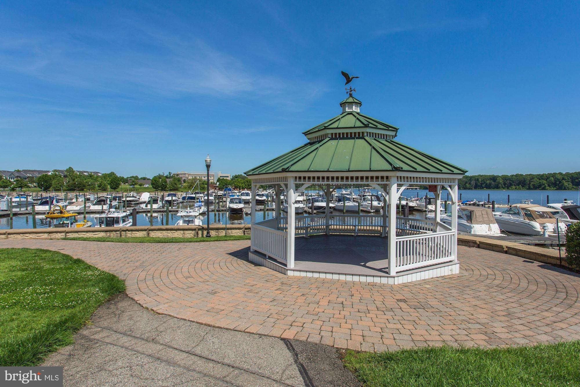 BELMONT BAY - Residential