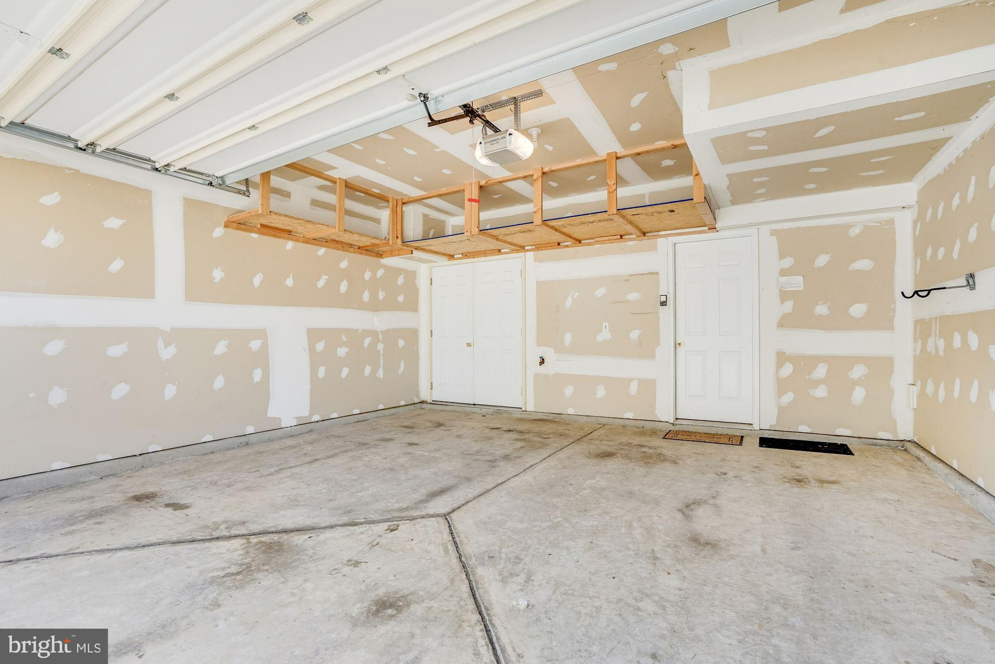 BELMONT BAY - Residential