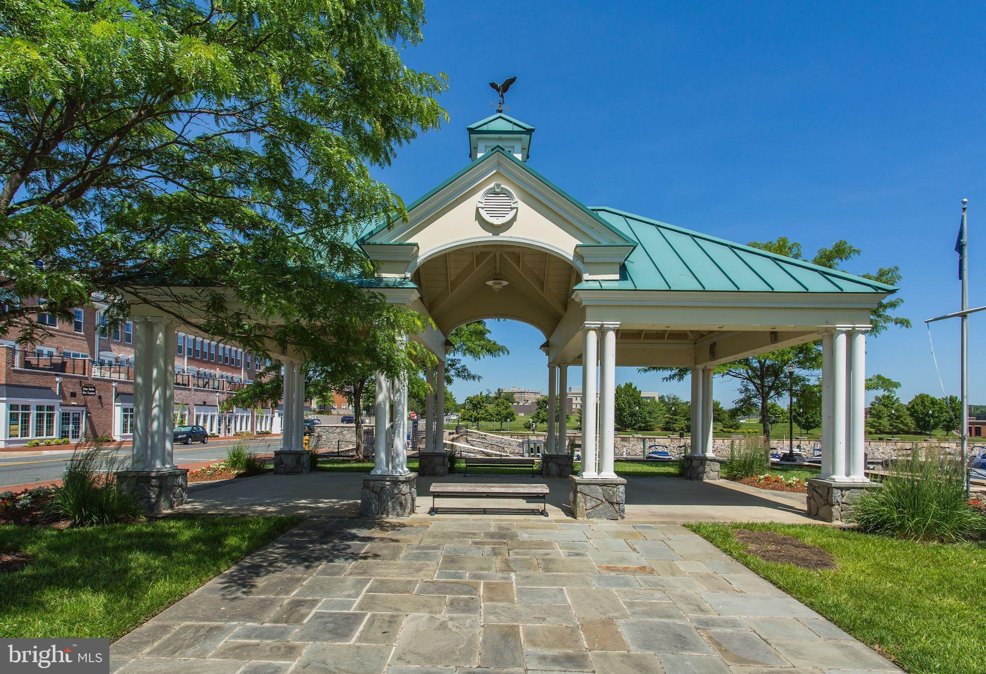 BELMONT BAY - Residential
