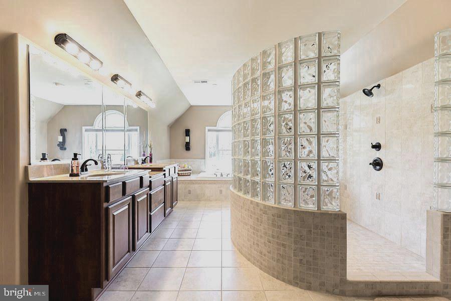 6314 NAYLORS RESERVE COURT