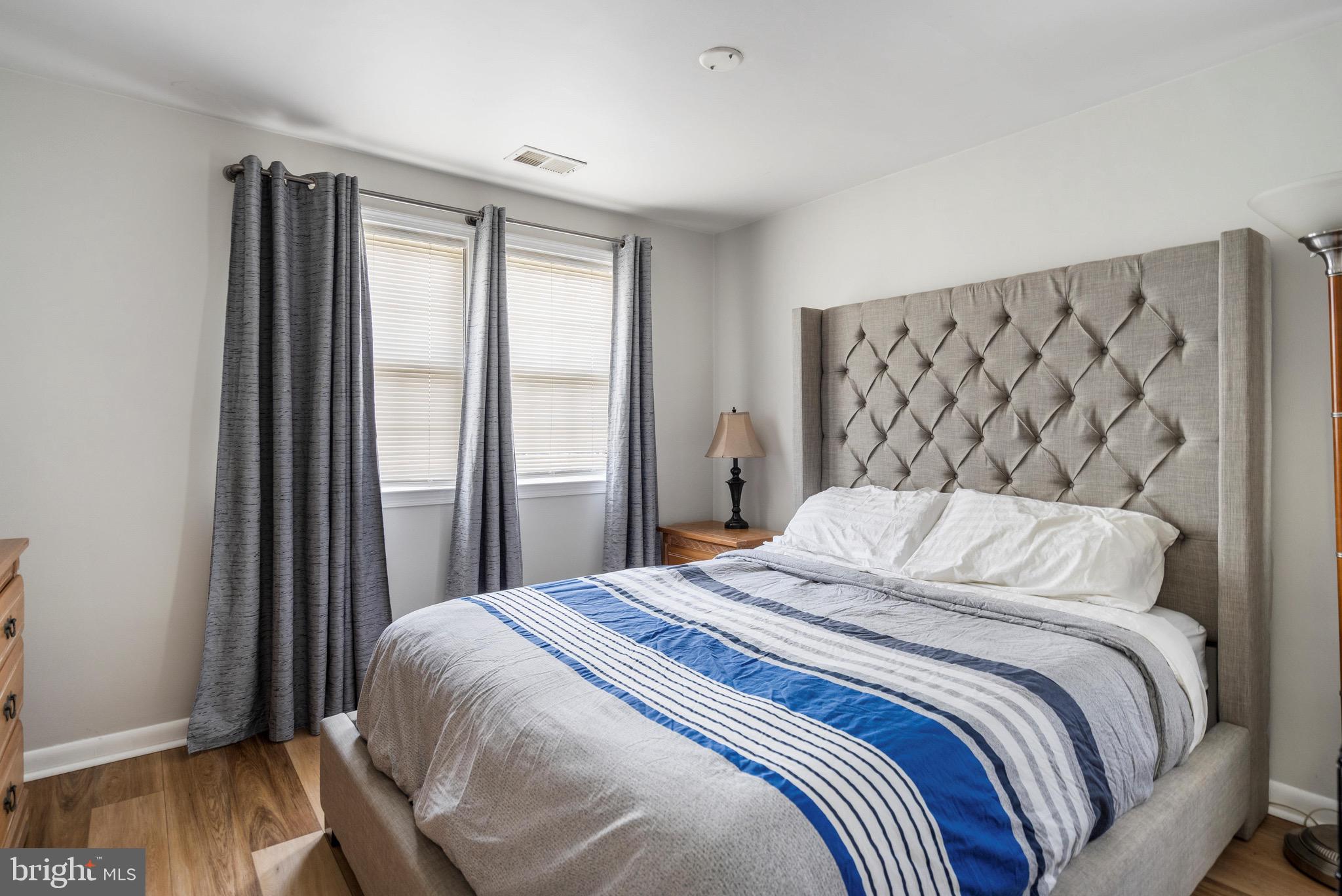 HAWTHORNE - Residential