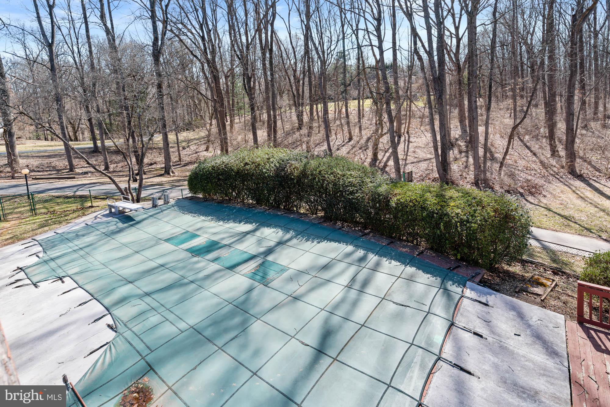 SADDLE RIDGE - Residential