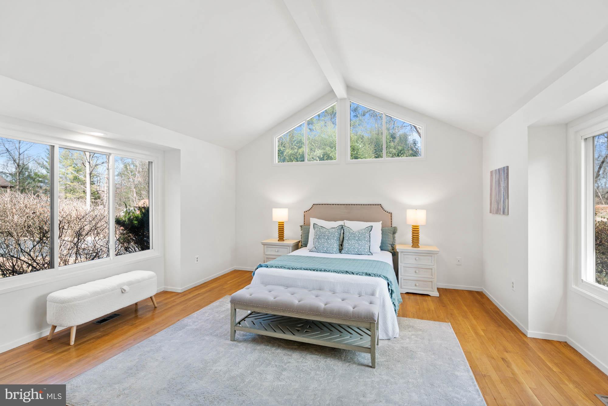 SADDLE RIDGE - Residential