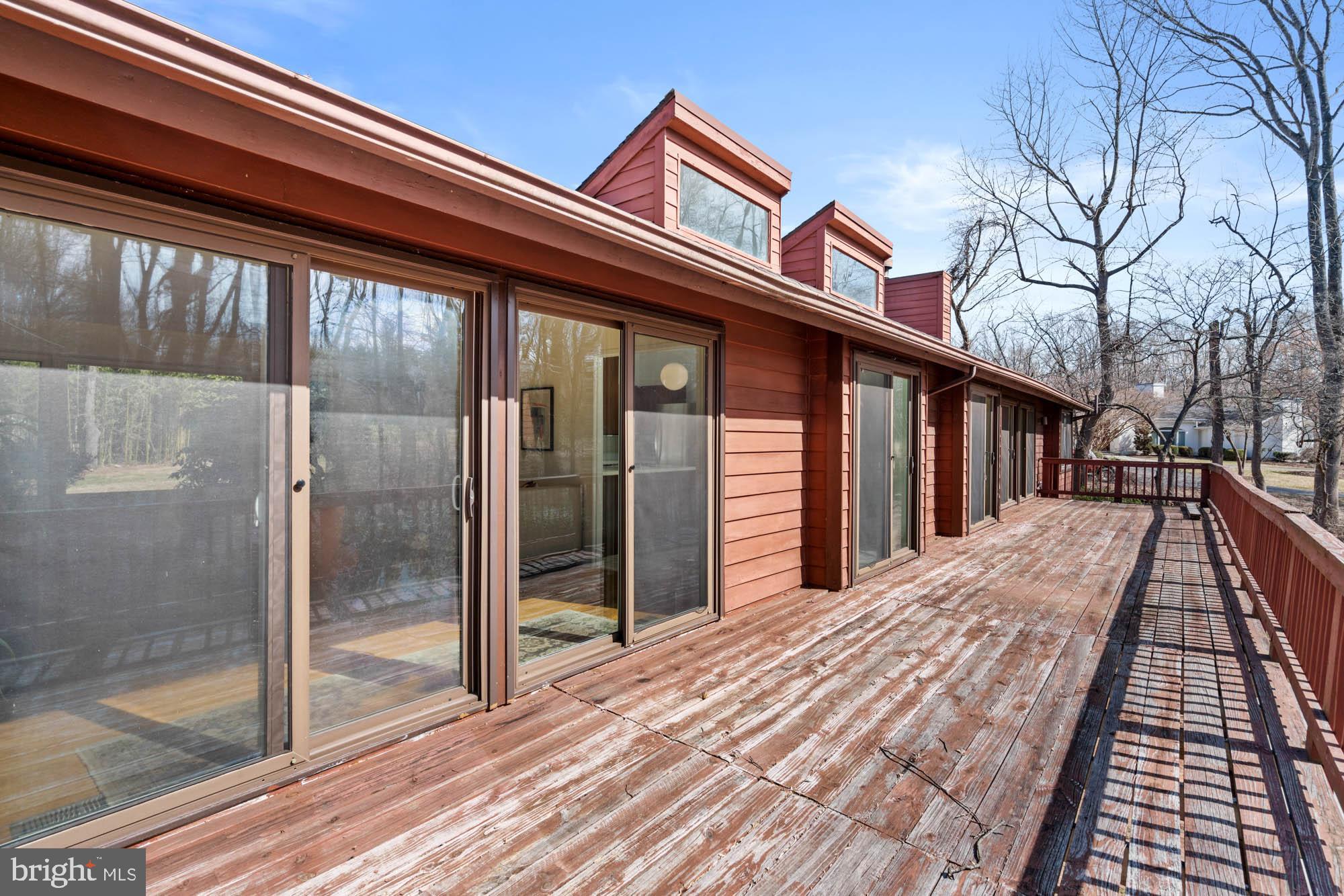 SADDLE RIDGE - Residential