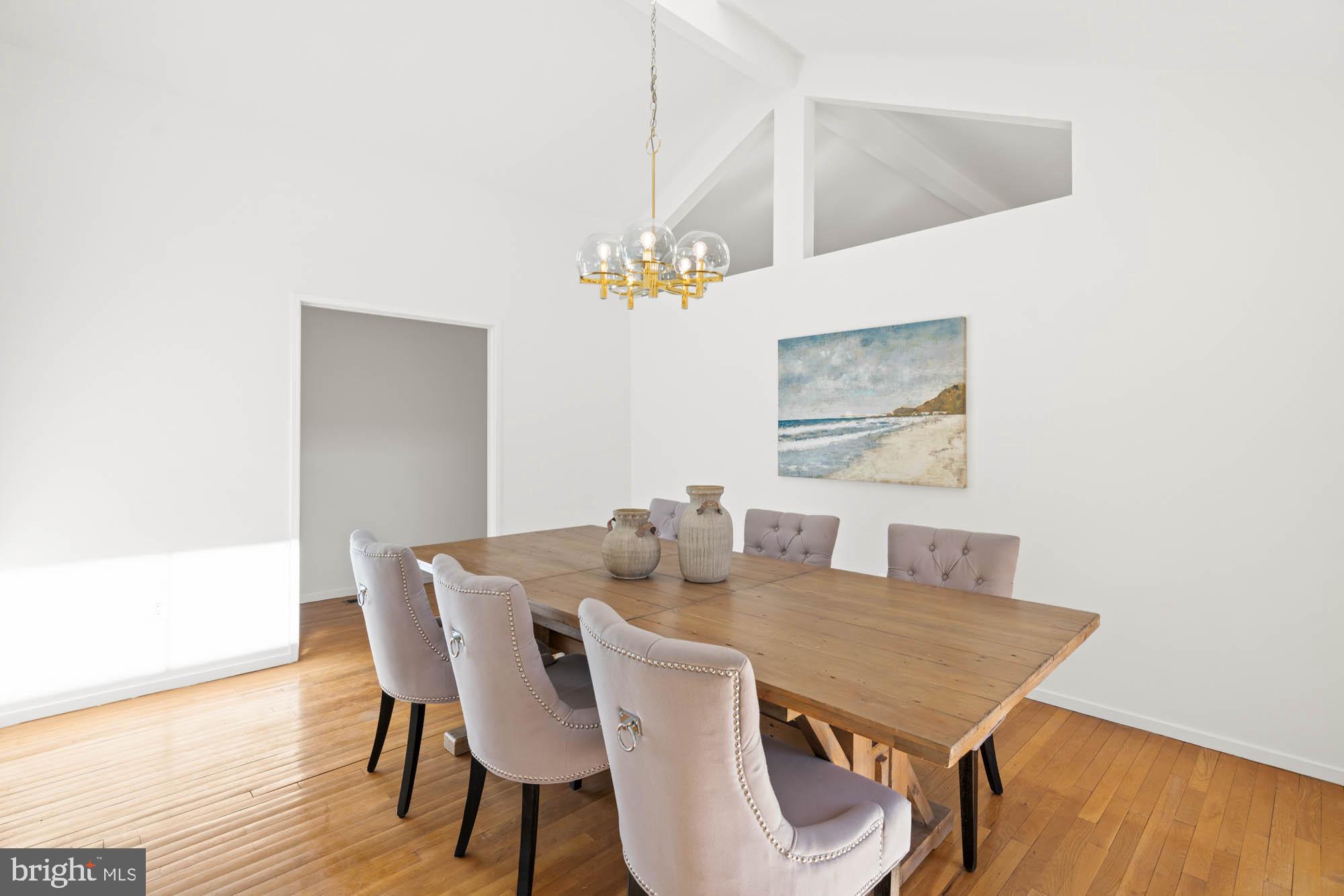 SADDLE RIDGE - Residential