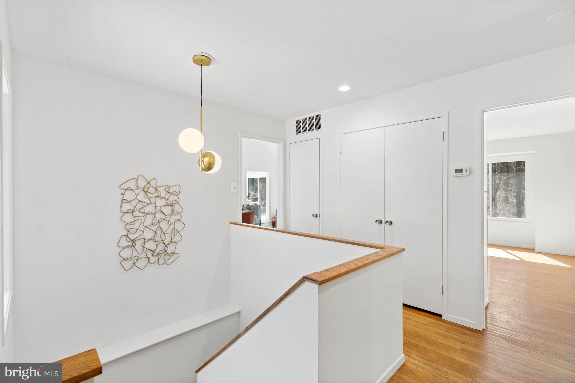 SADDLE RIDGE - Residential