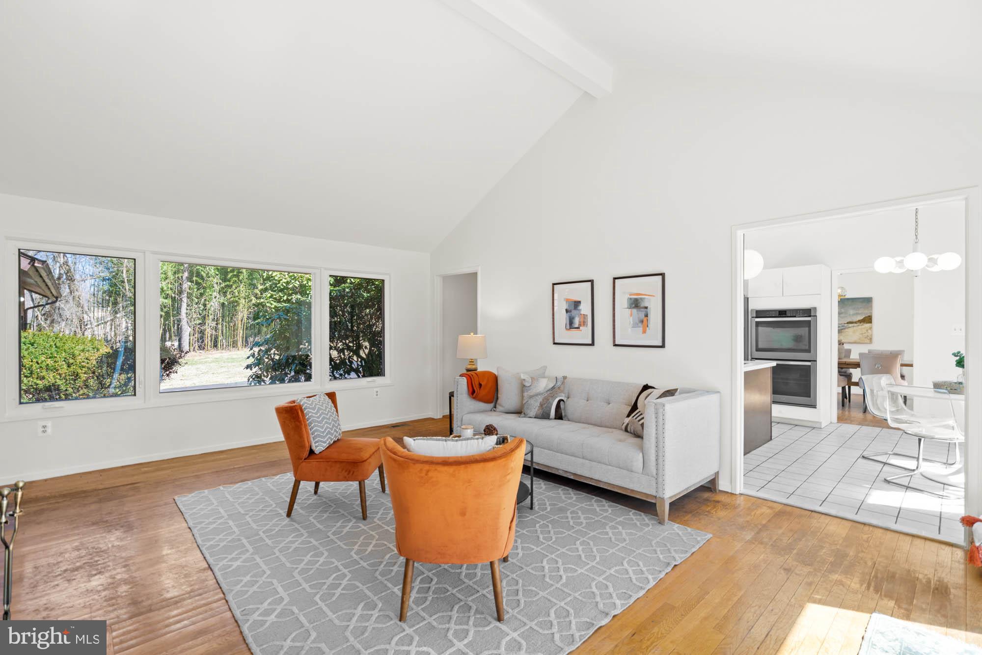 SADDLE RIDGE - Residential