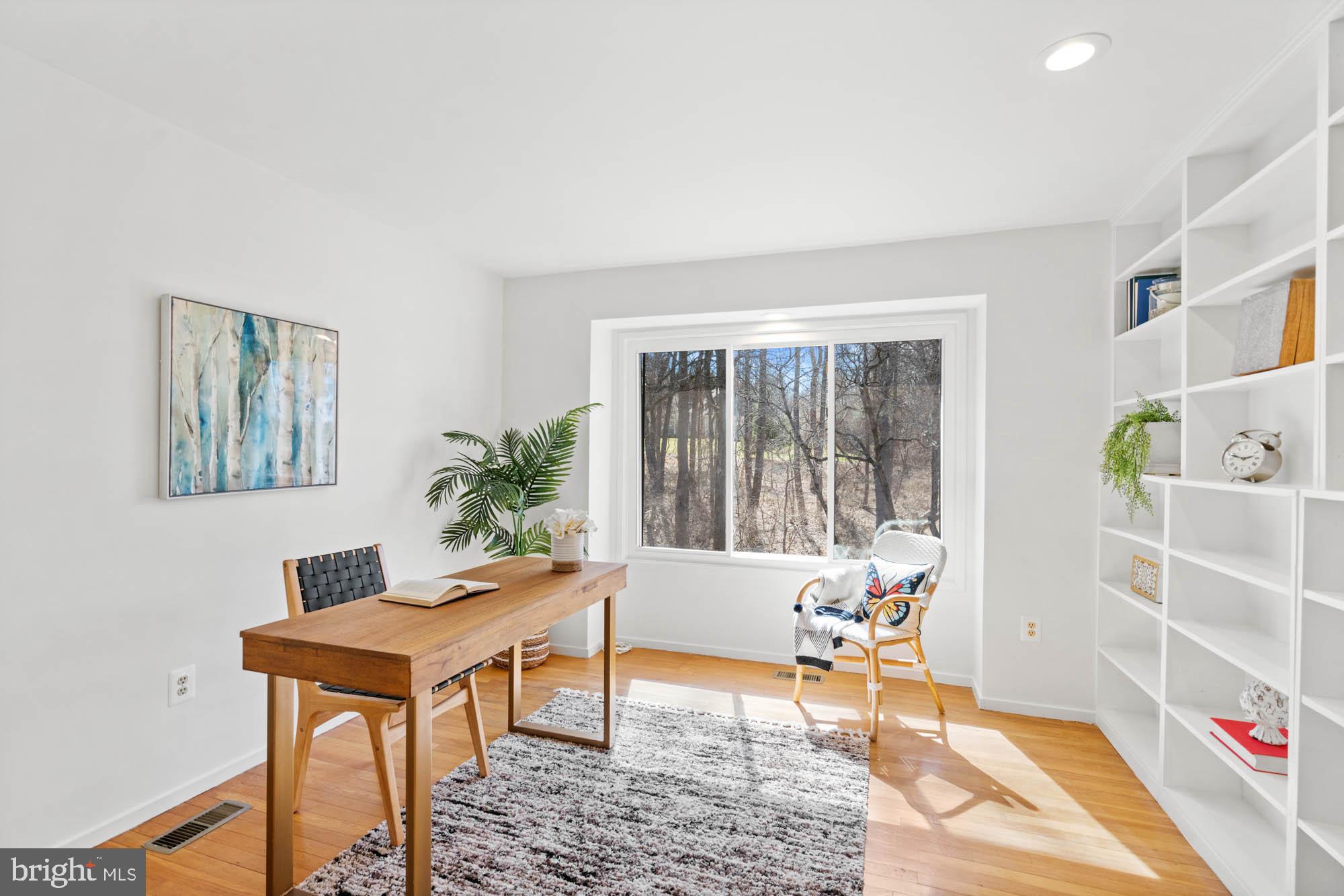 SADDLE RIDGE - Residential