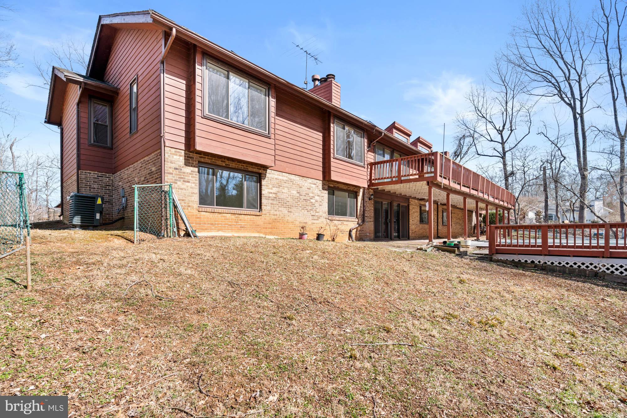 SADDLE RIDGE - Residential