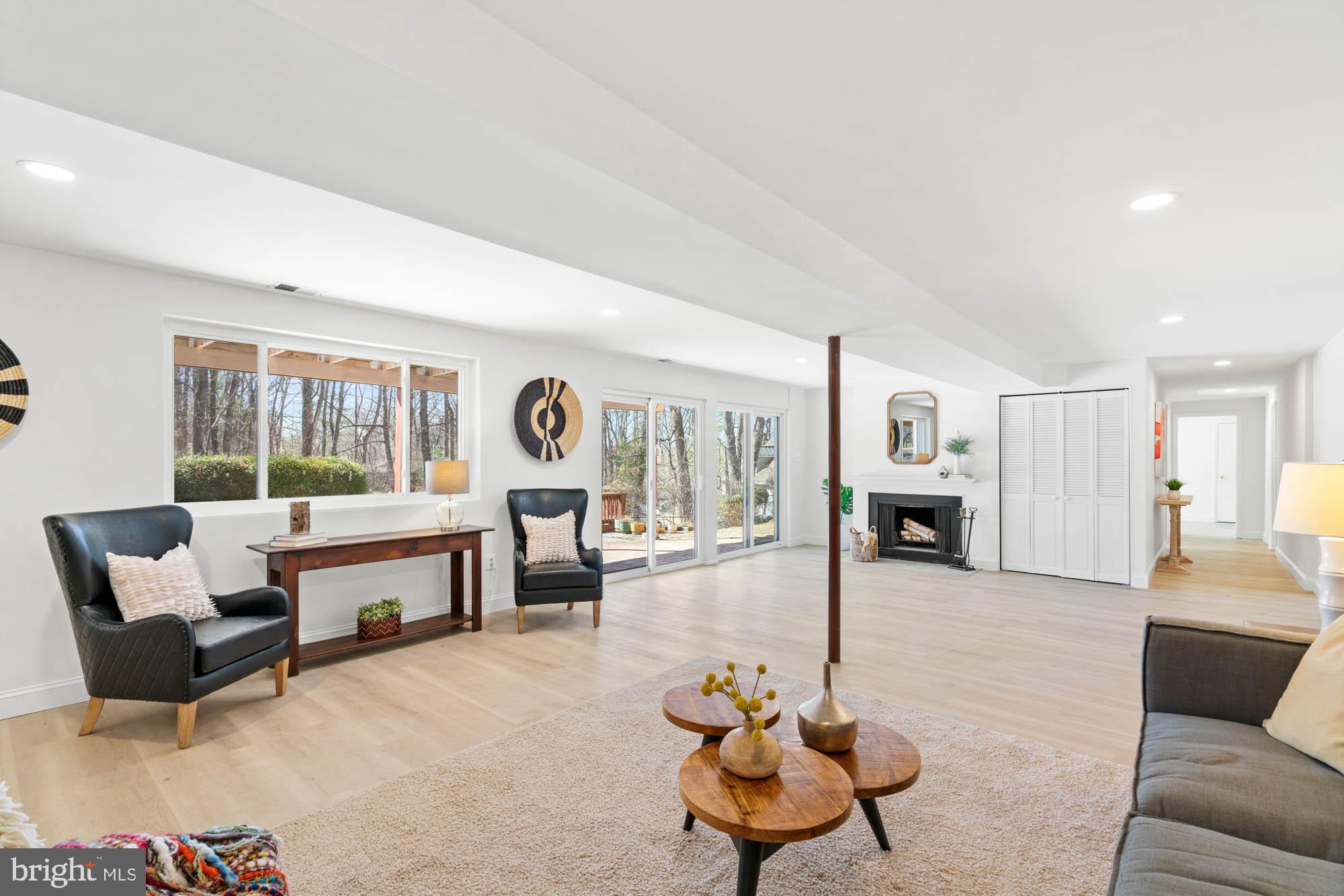 SADDLE RIDGE - Residential