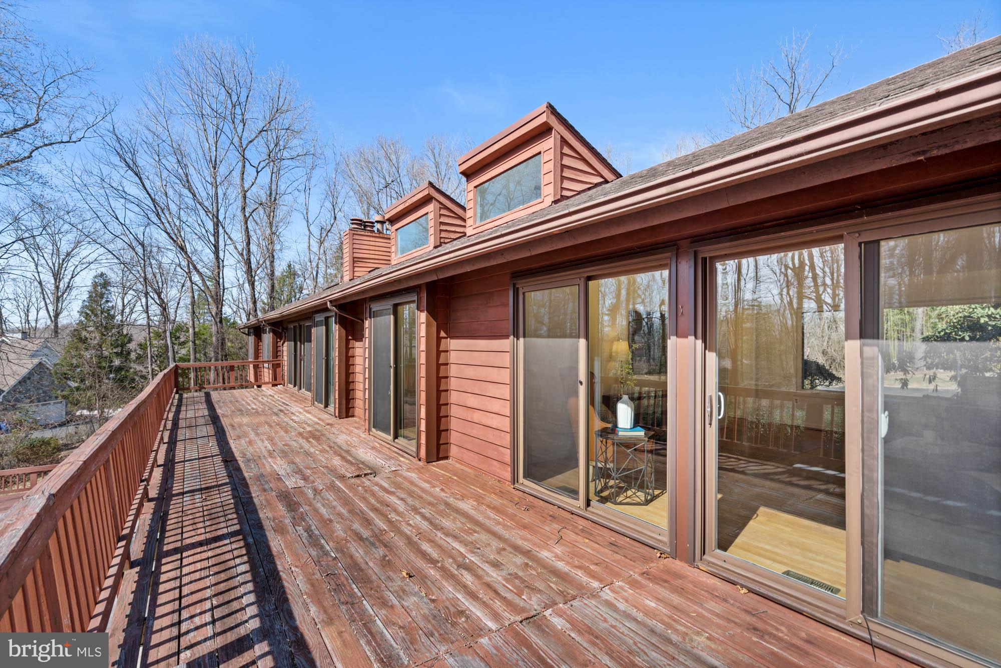 SADDLE RIDGE - Residential