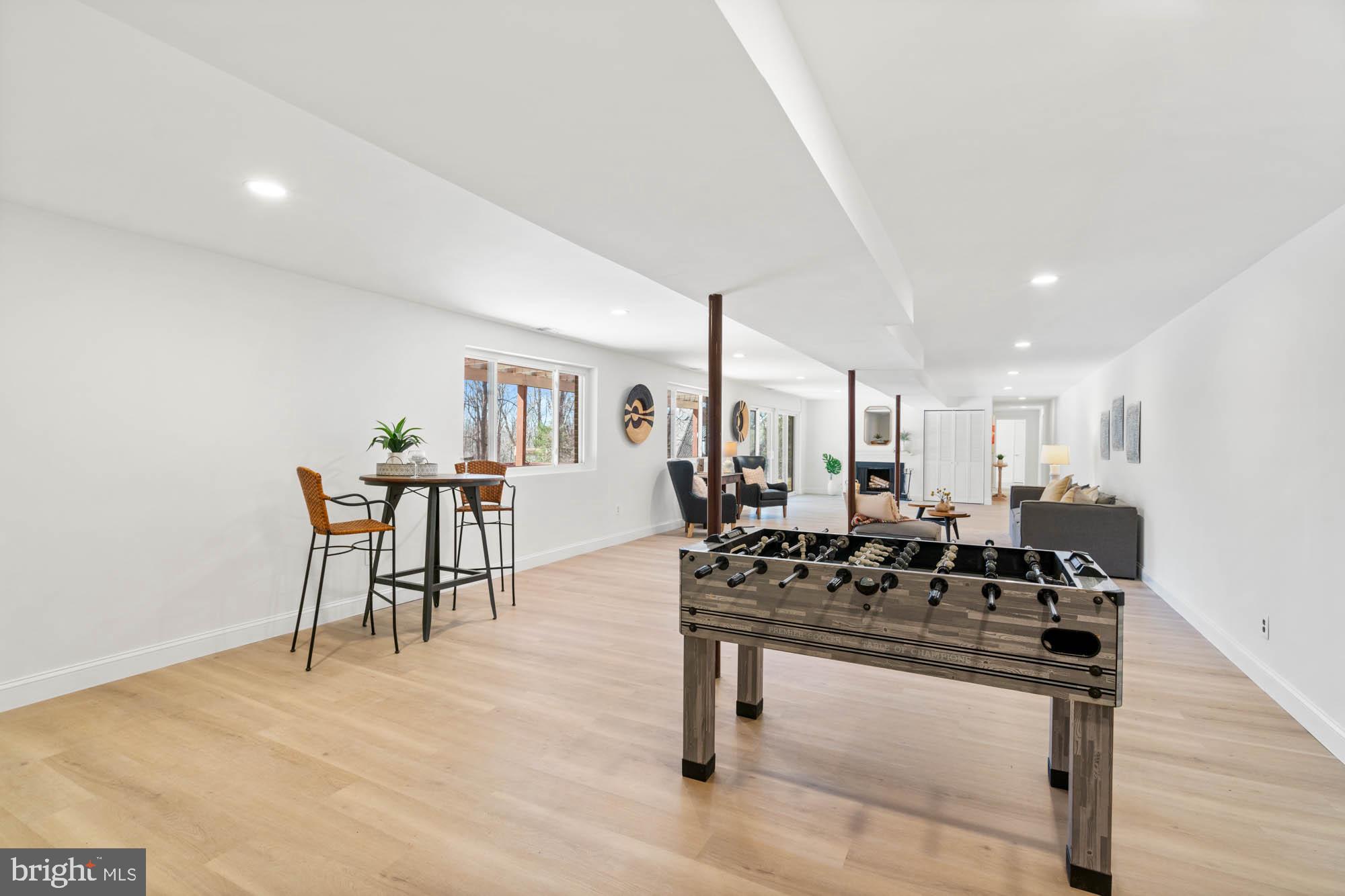 SADDLE RIDGE - Residential