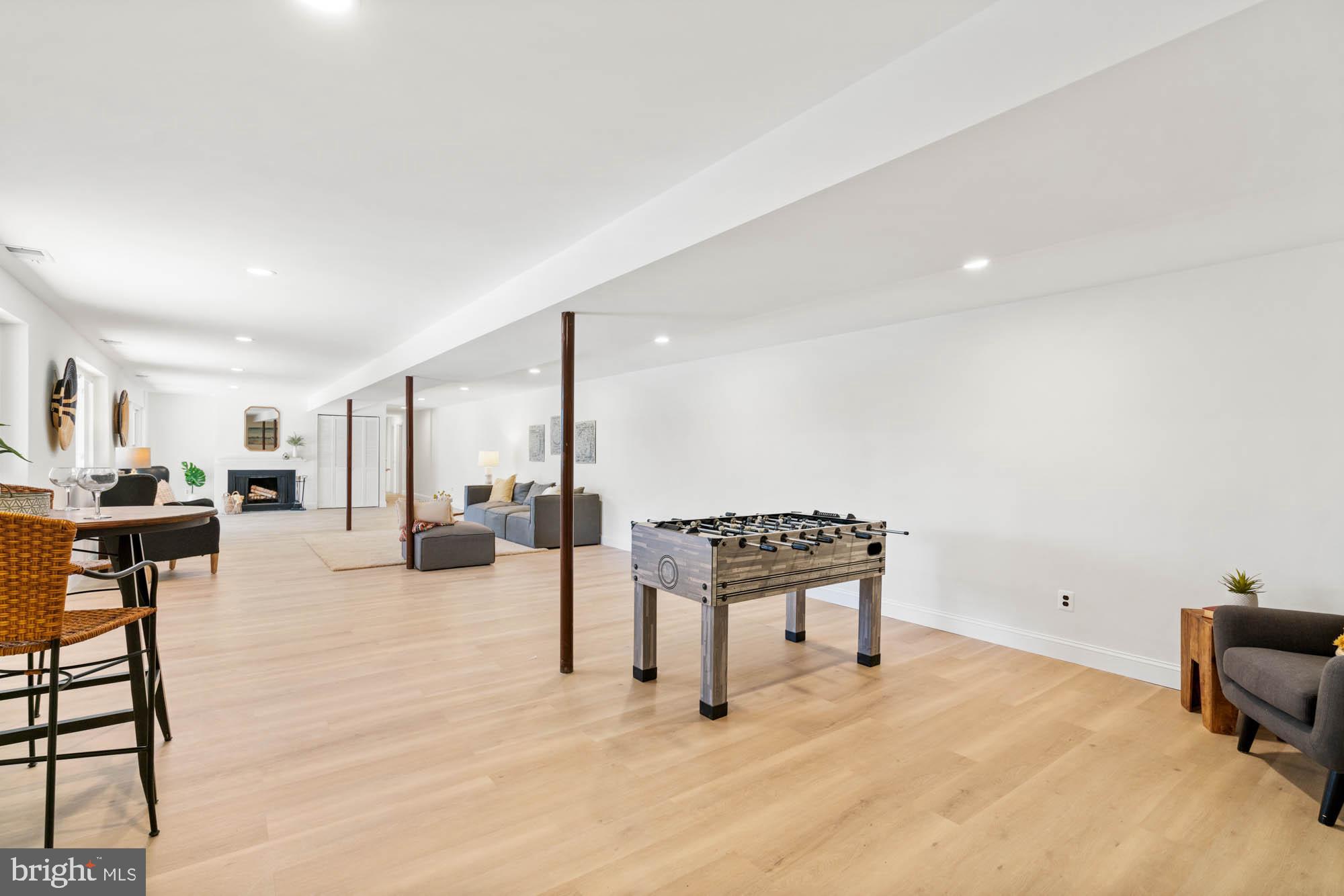 SADDLE RIDGE - Residential