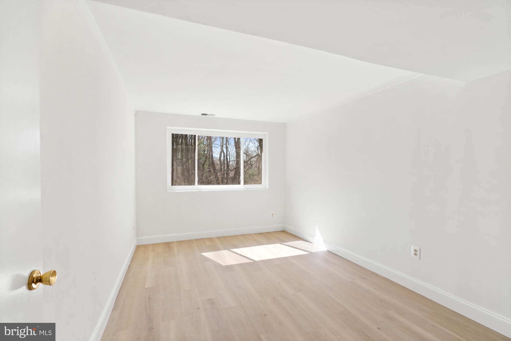 SADDLE RIDGE - Residential