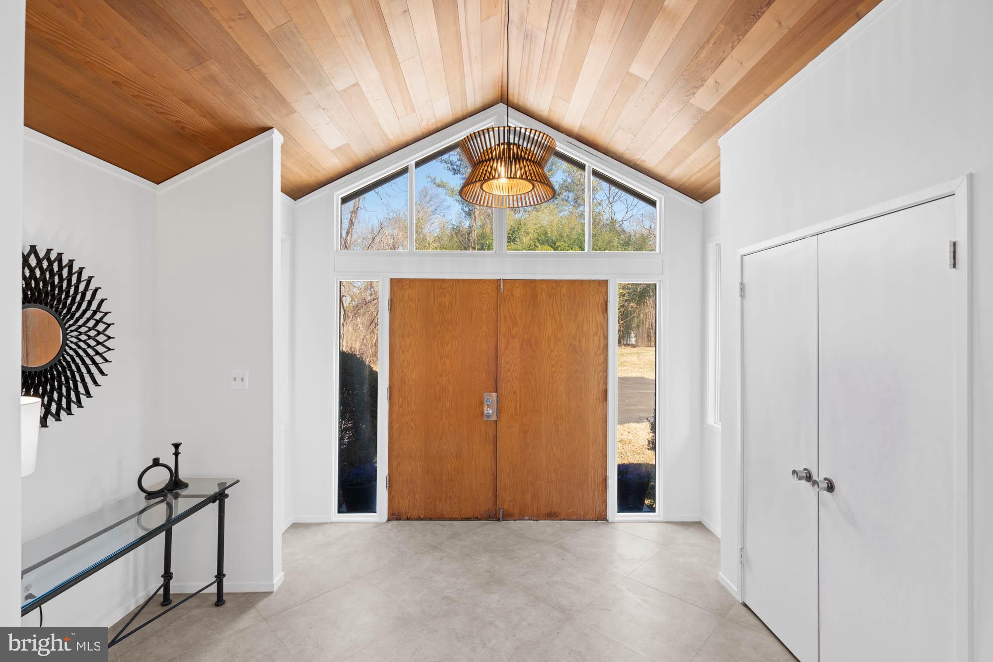 SADDLE RIDGE - Residential