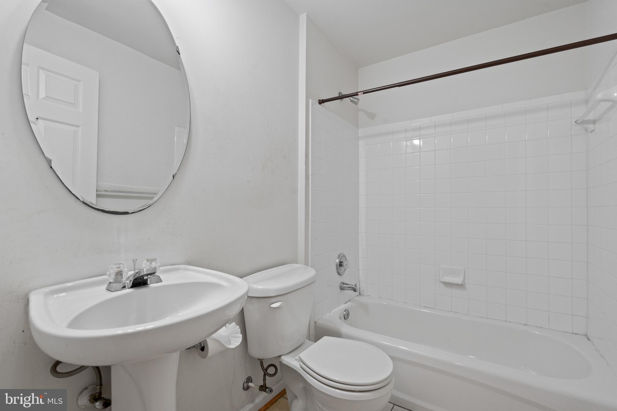 WELLESLEY - Residential