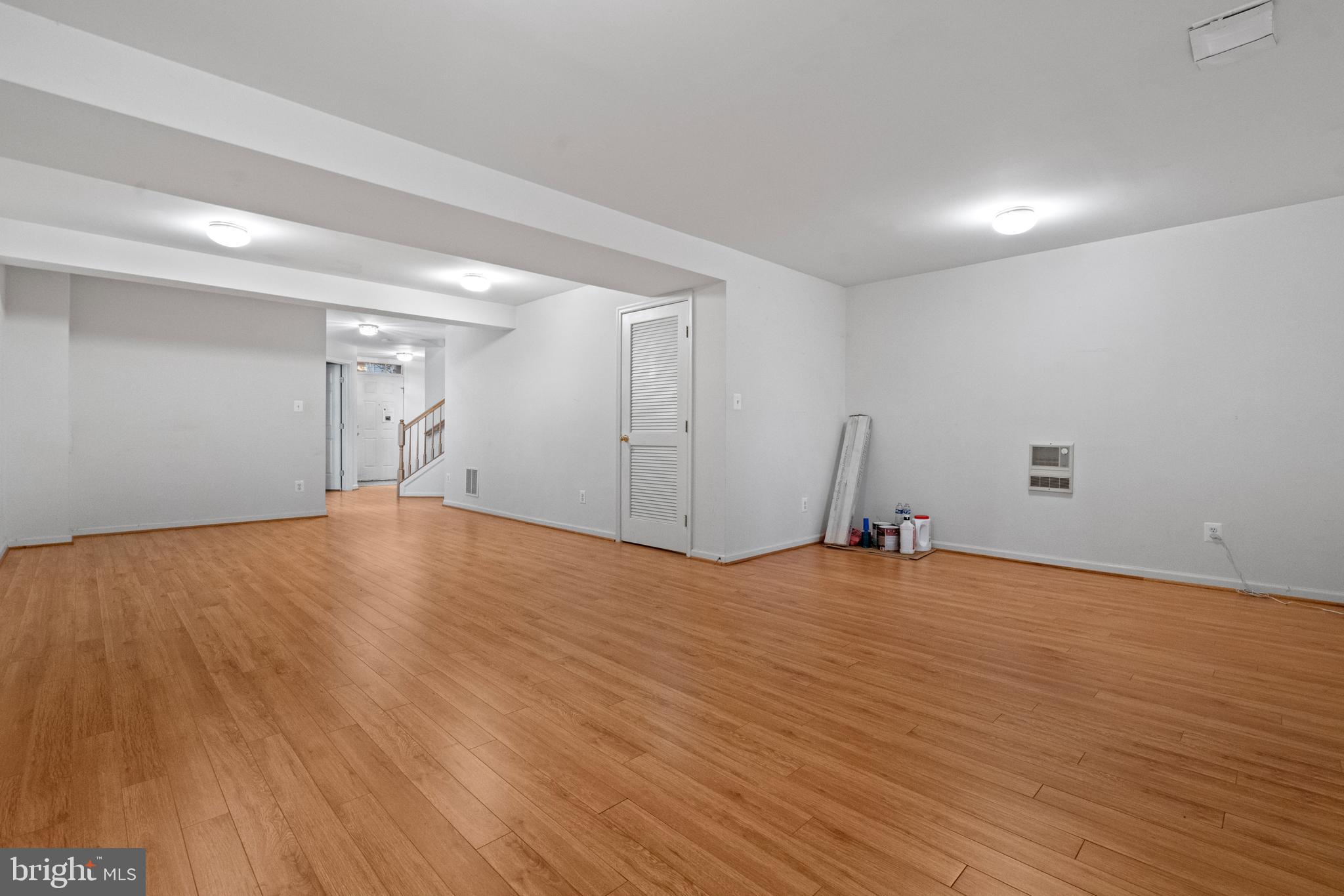 WELLESLEY - Residential