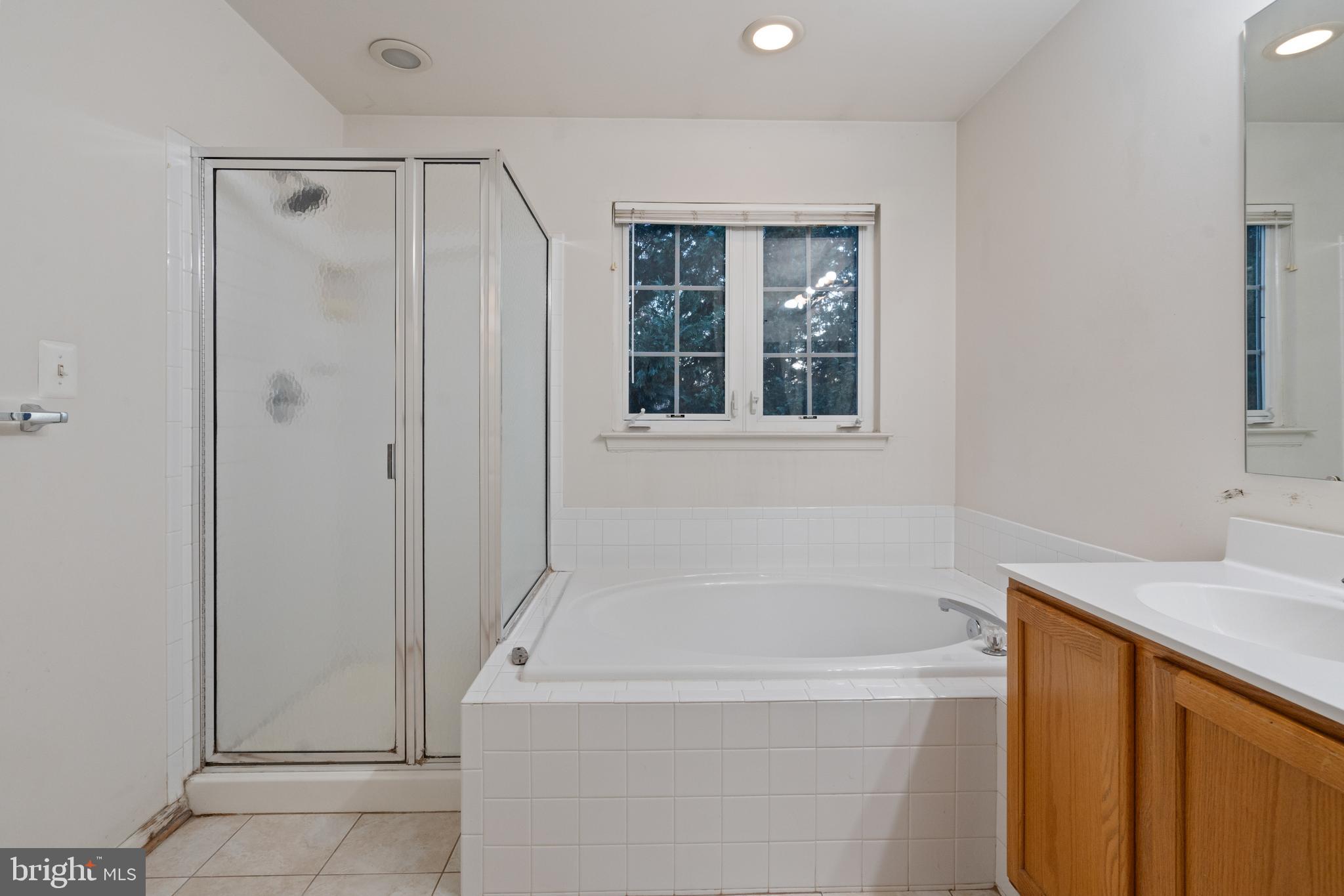 WELLESLEY - Residential