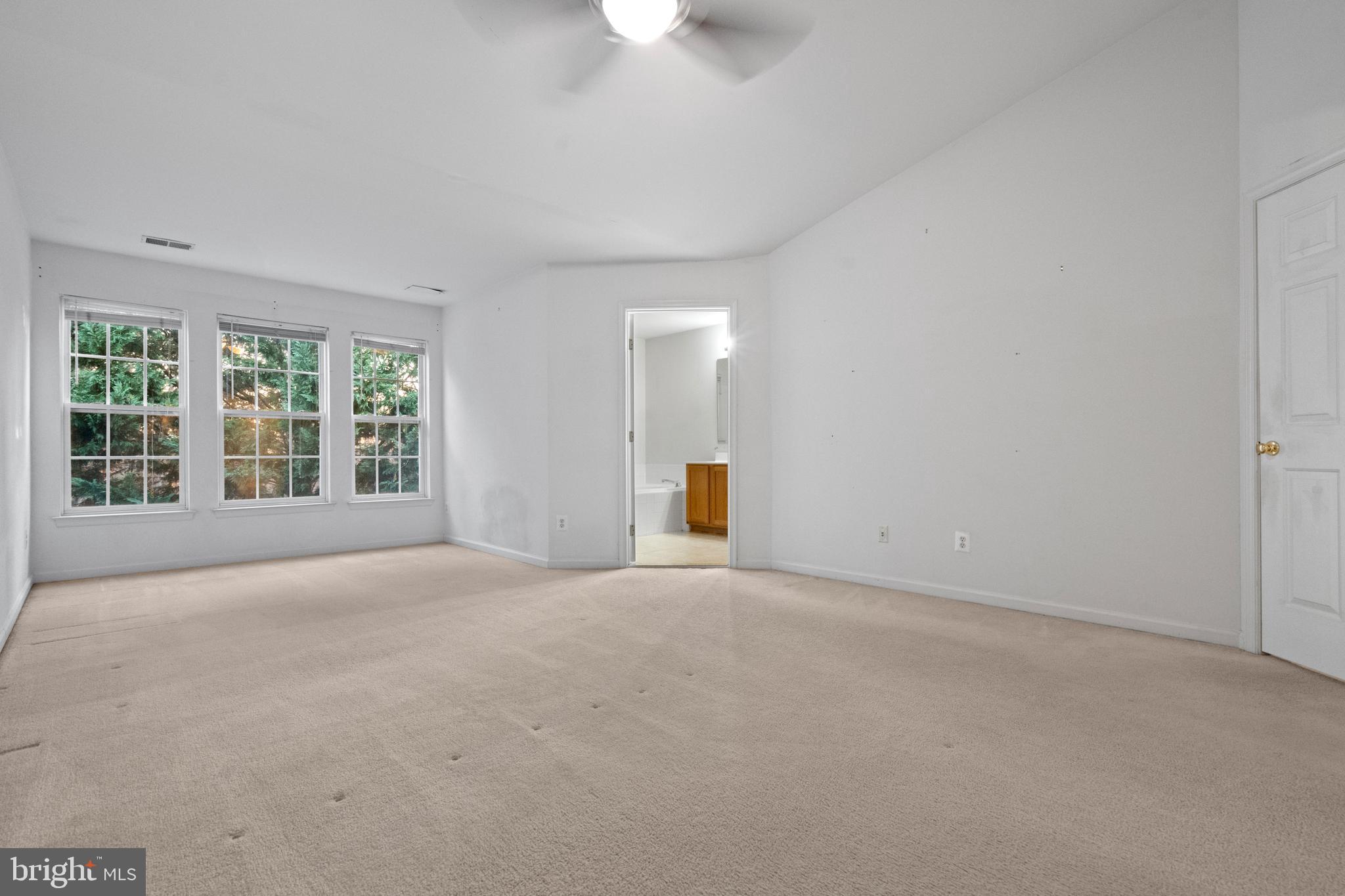 WELLESLEY - Residential