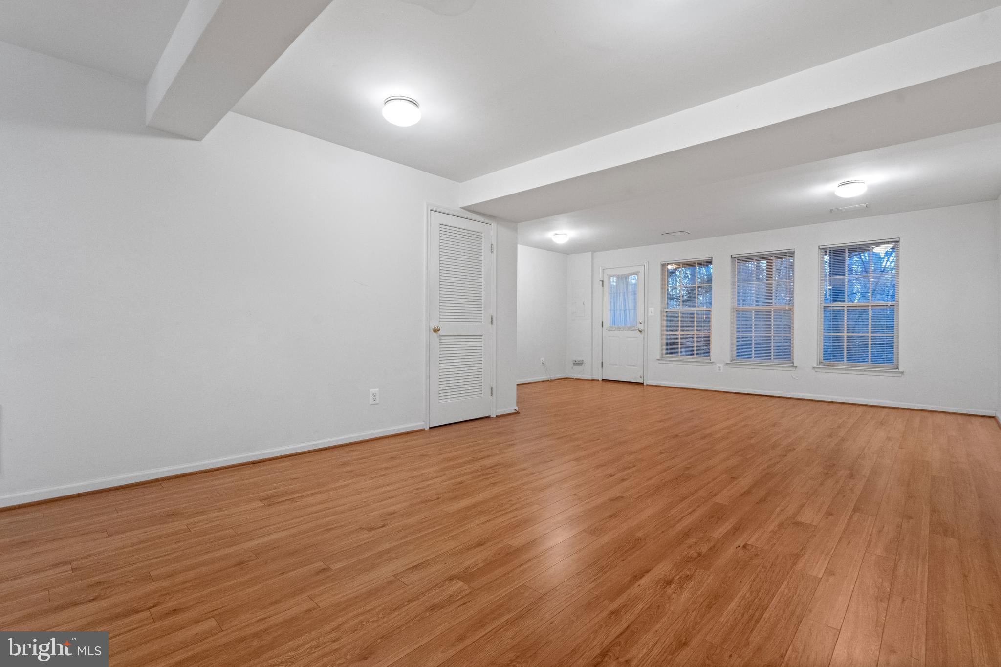 WELLESLEY - Residential