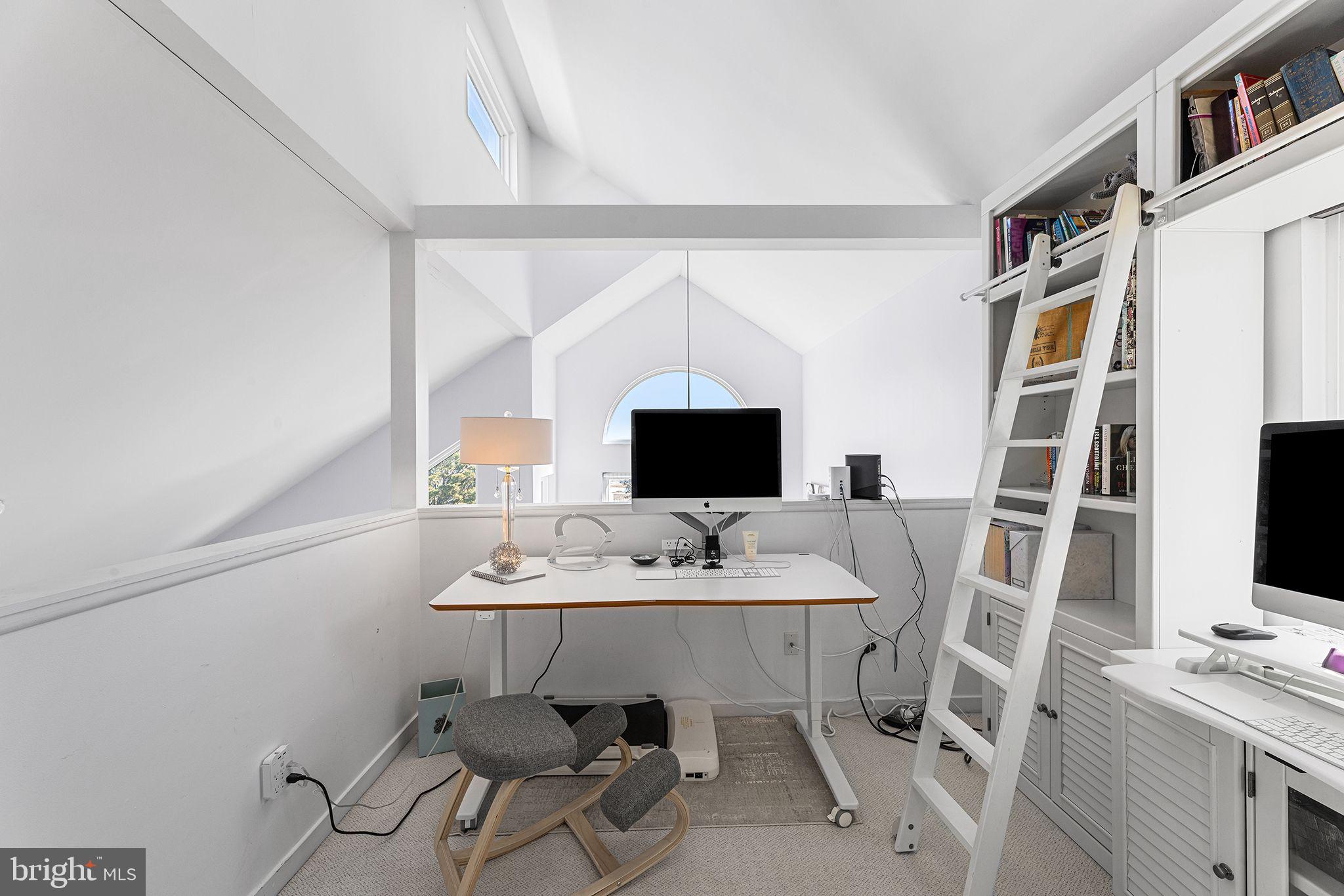 SOUTH POINT SUB - Residential