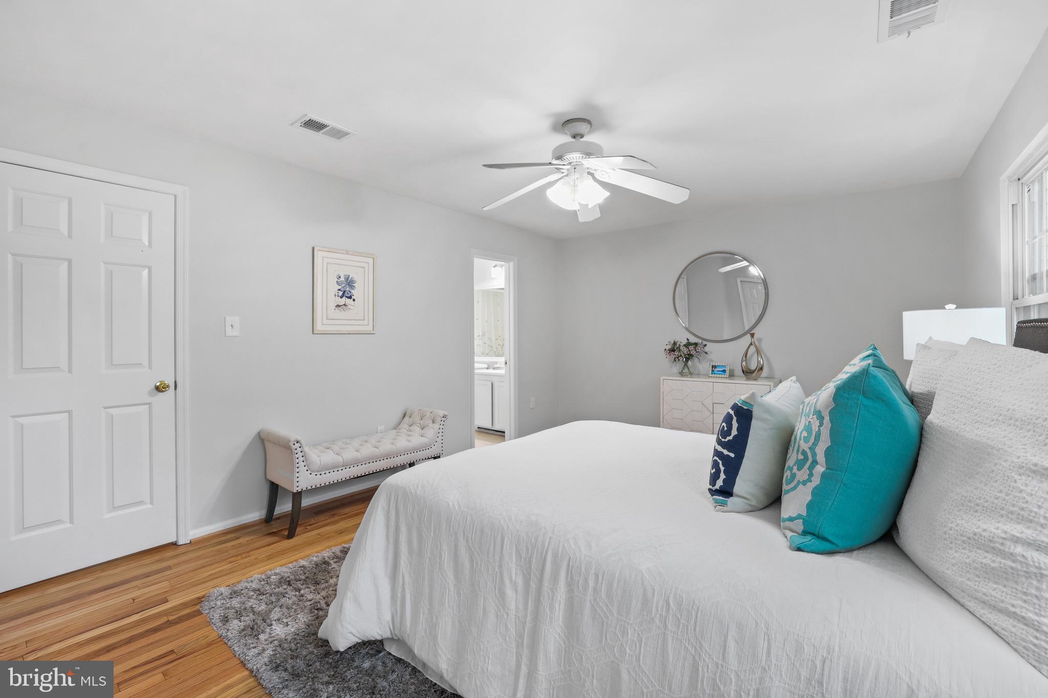 CLIFTON TOWNES - Residential