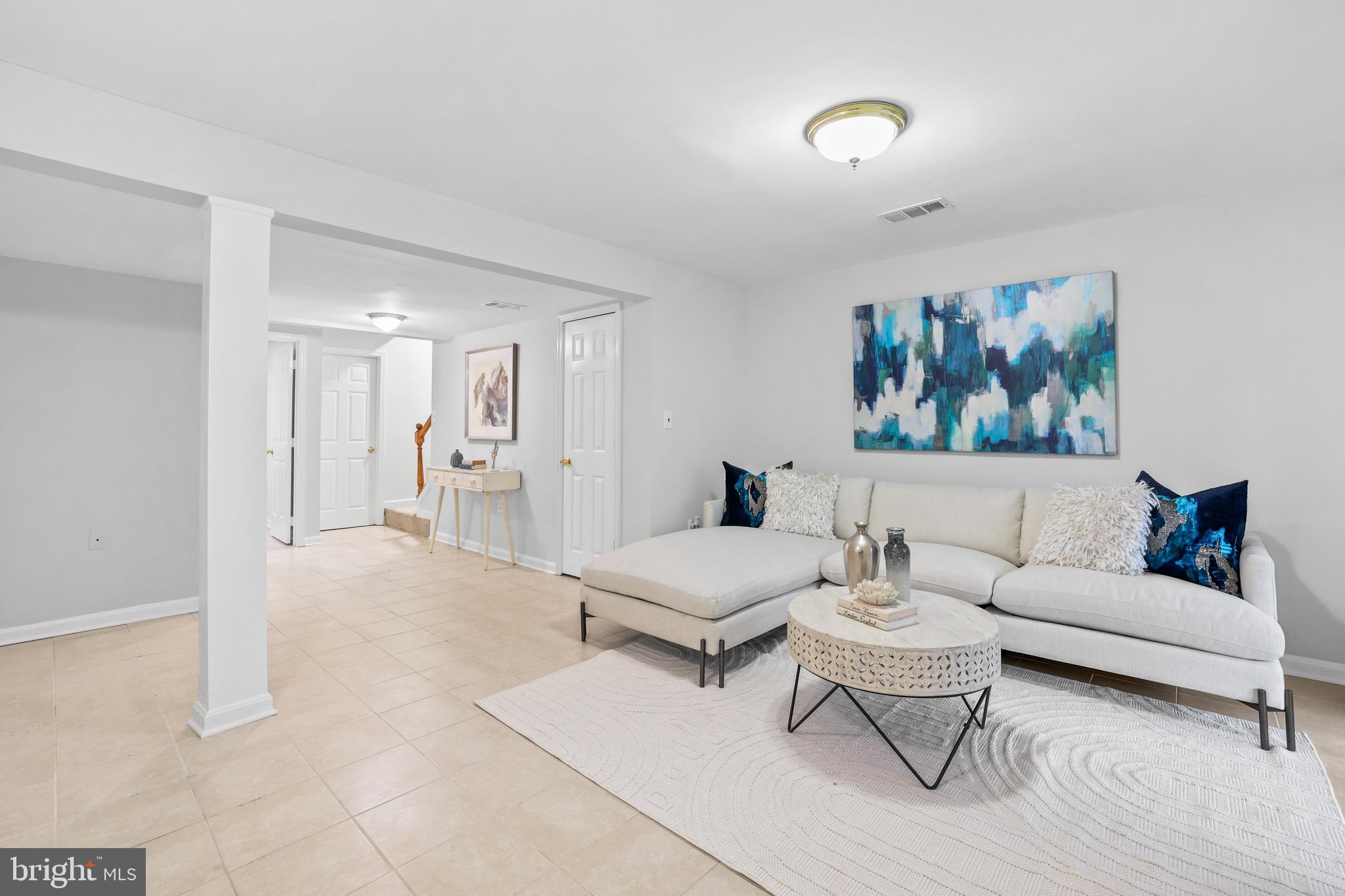 CLIFTON TOWNES - Residential