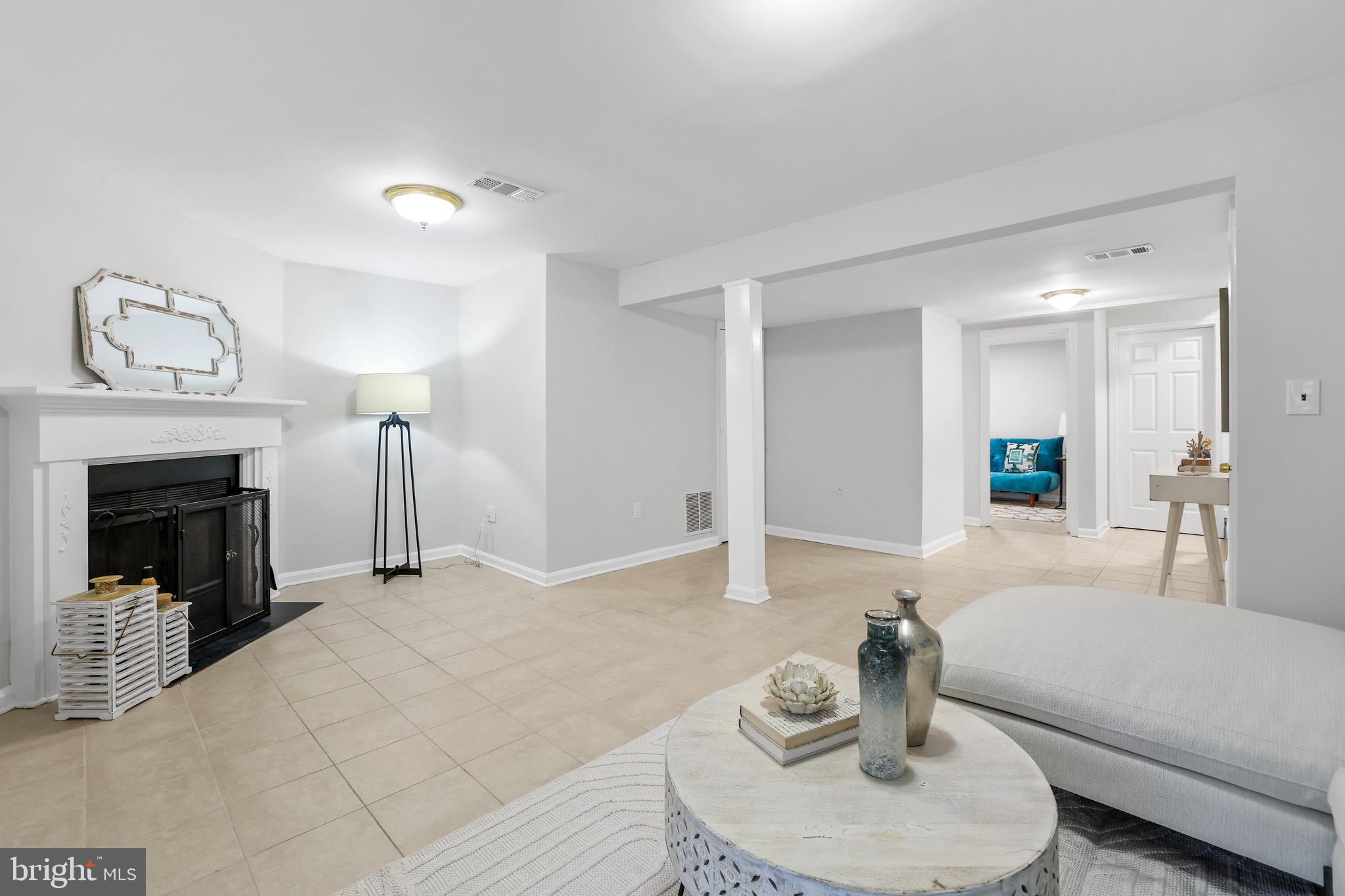 CLIFTON TOWNES - Residential