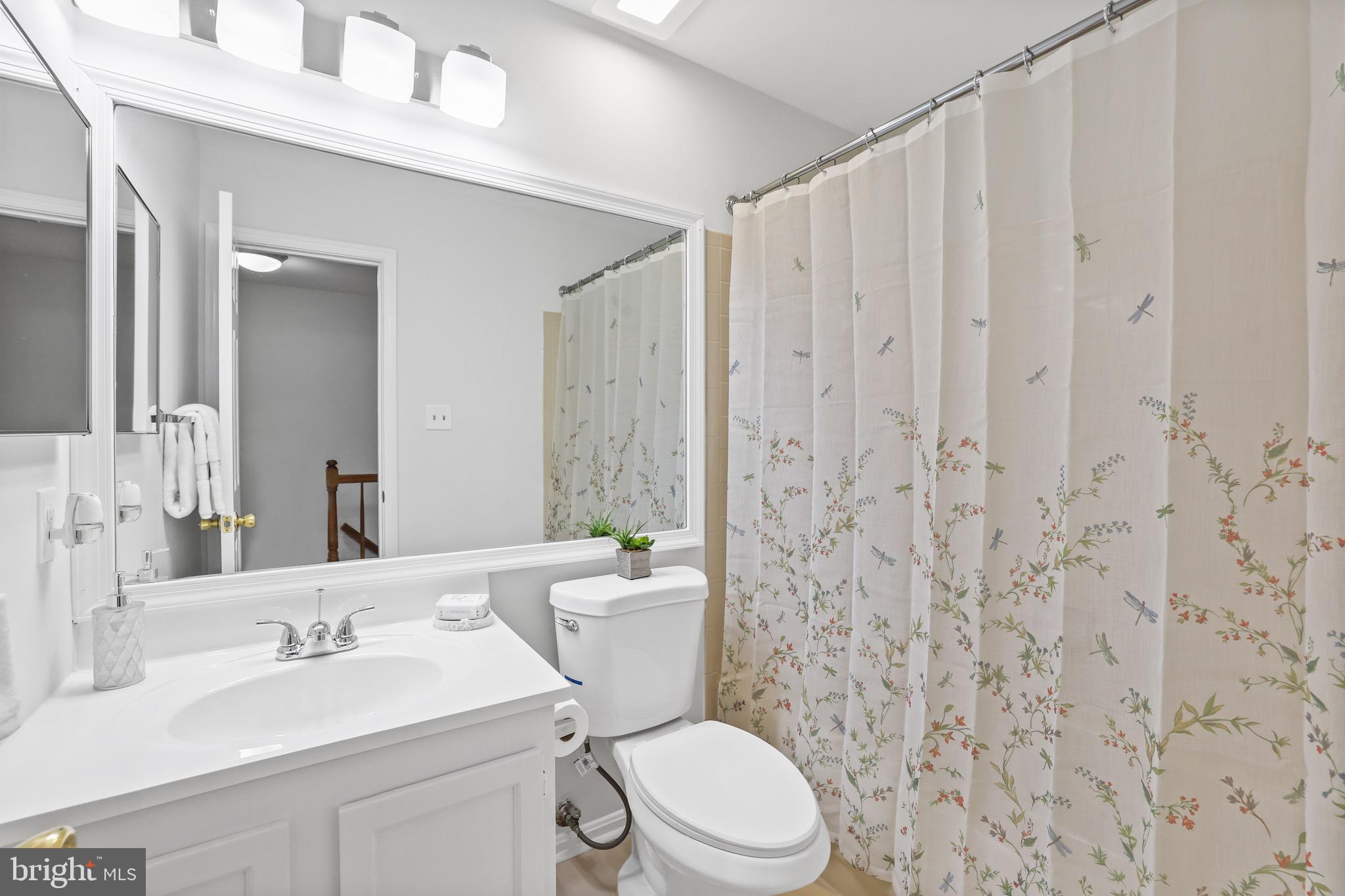 CLIFTON TOWNES - Residential