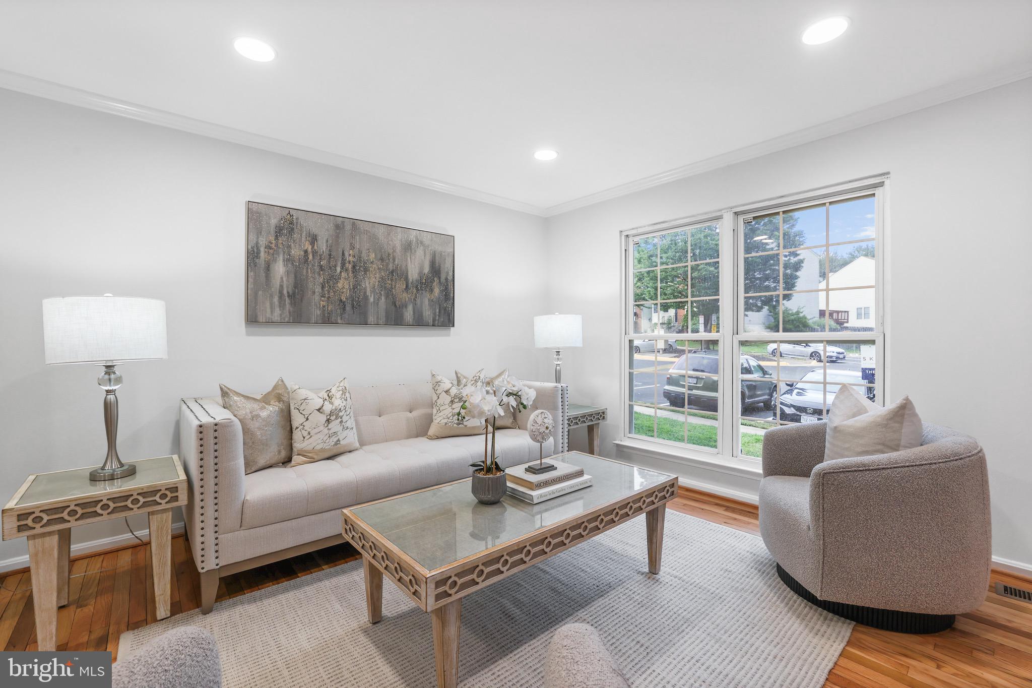 CLIFTON TOWNES - Residential