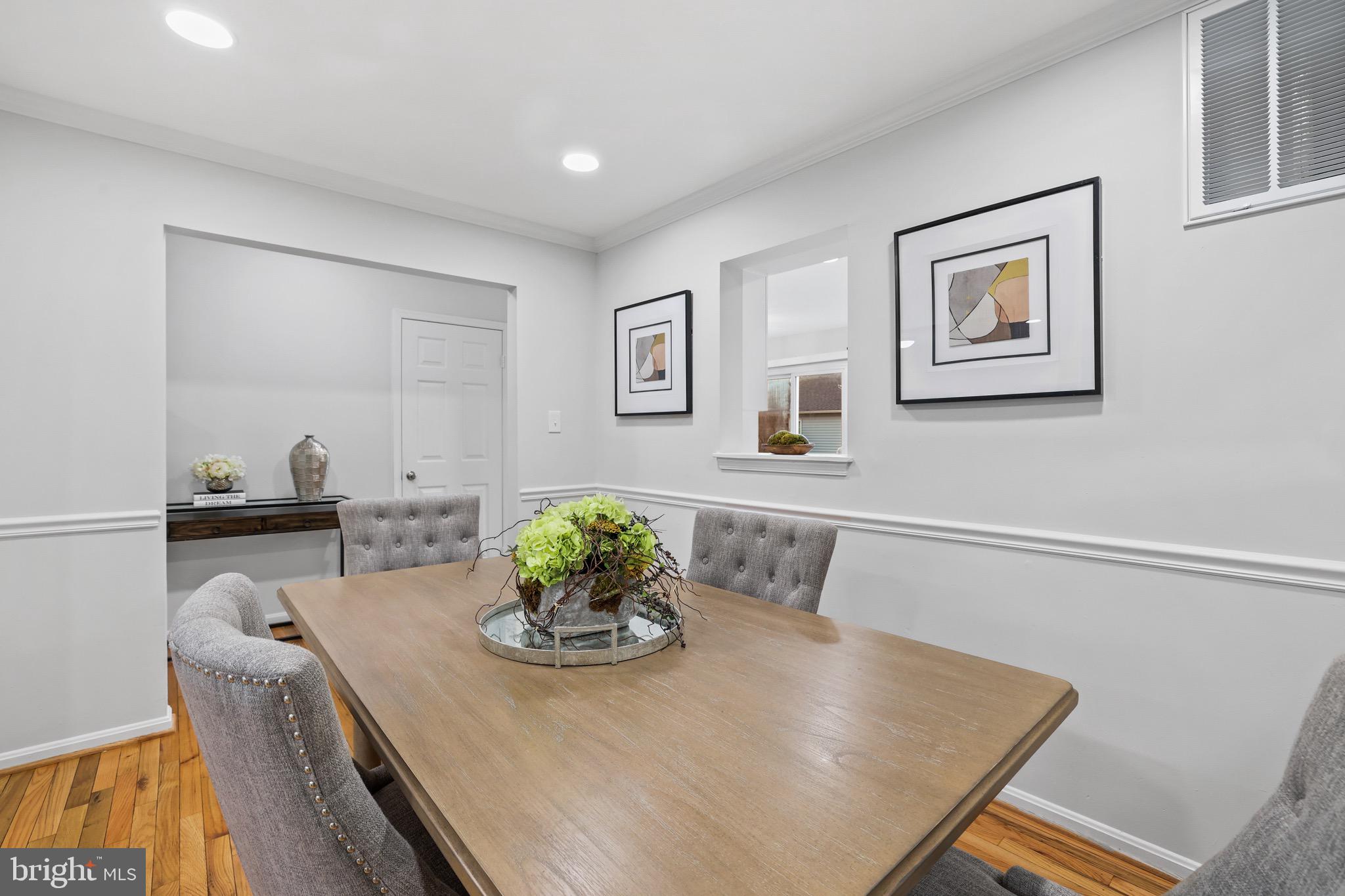 CLIFTON TOWNES - Residential