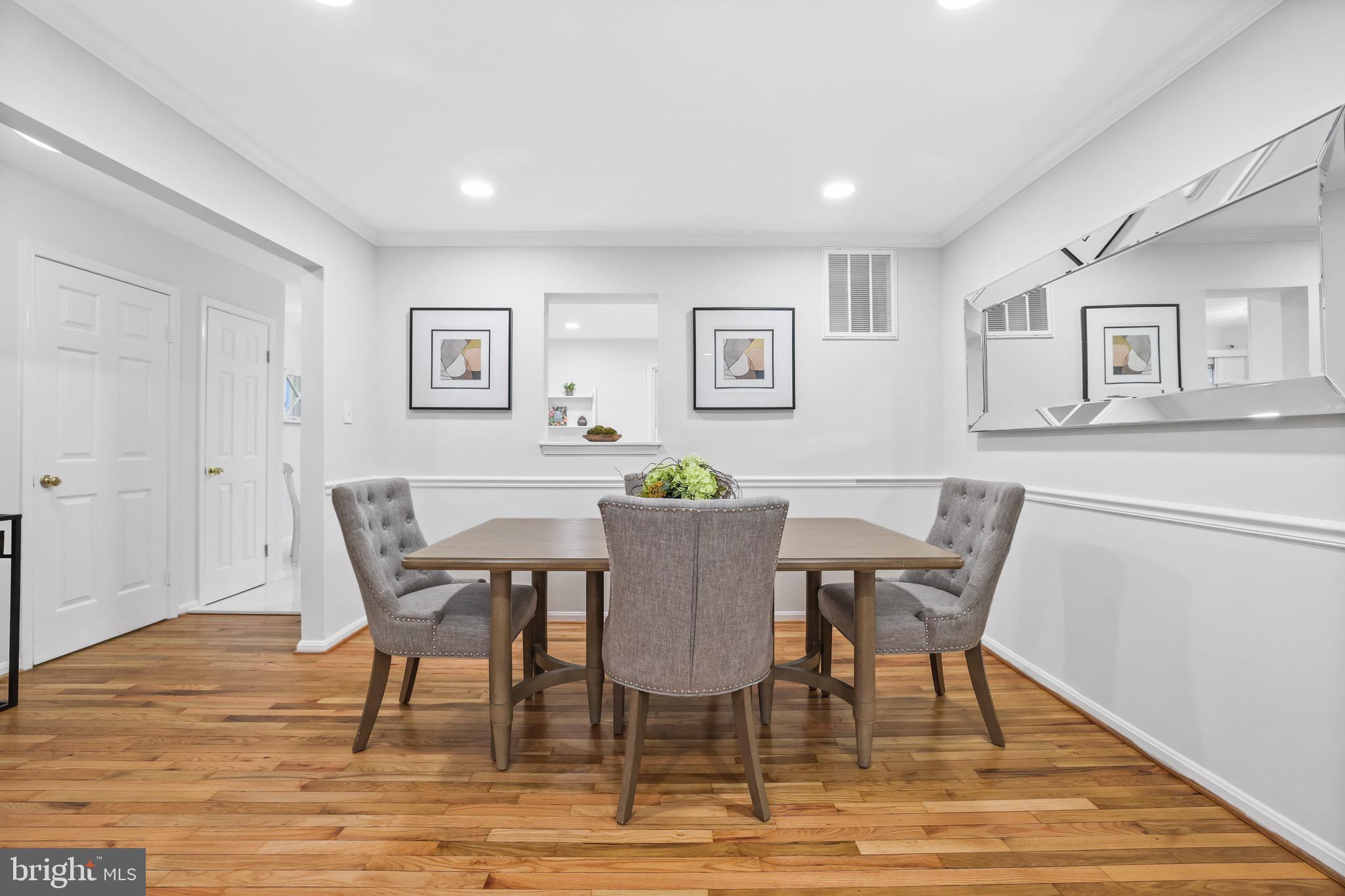 CLIFTON TOWNES - Residential