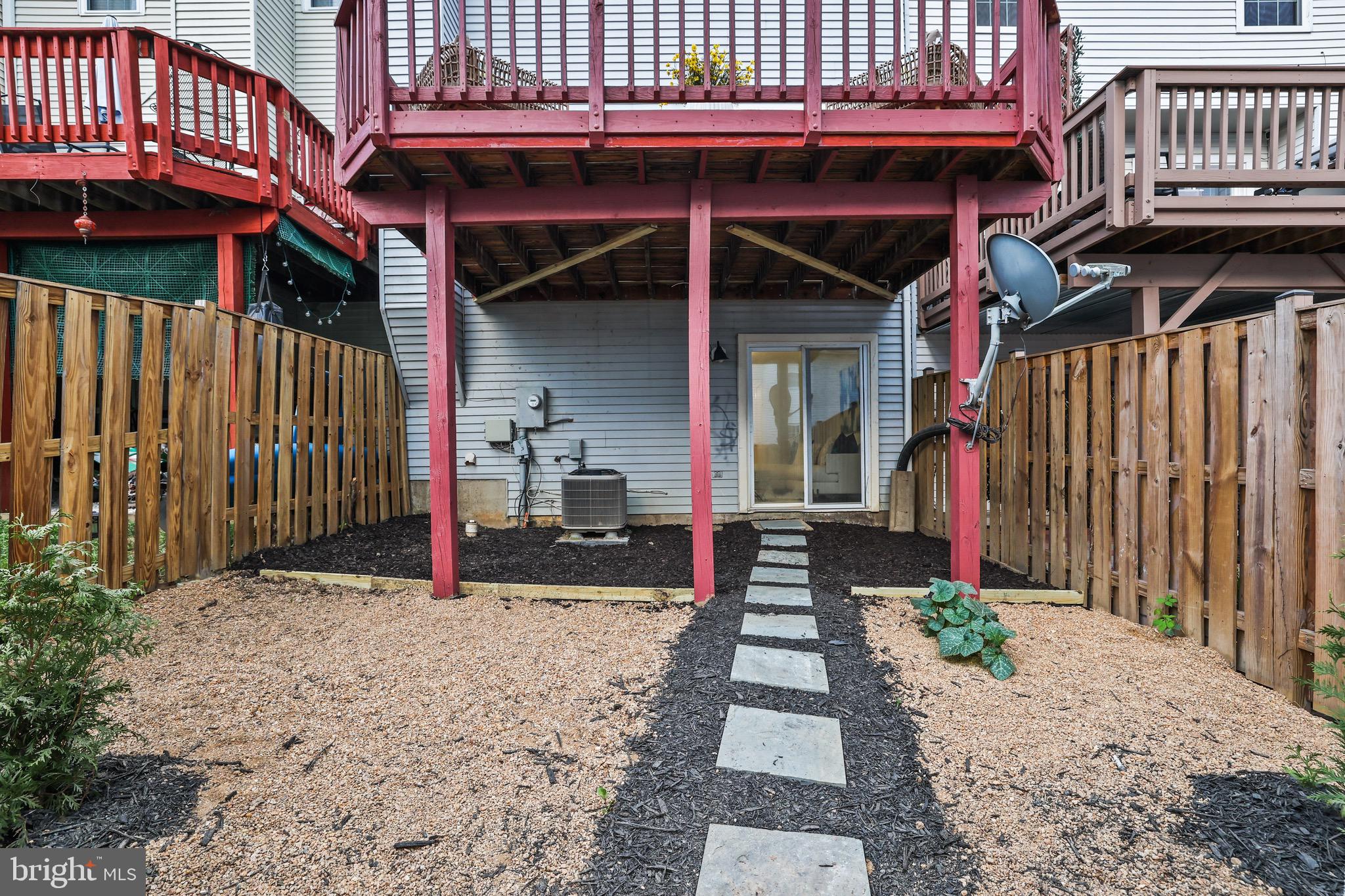 CLIFTON TOWNES - Residential