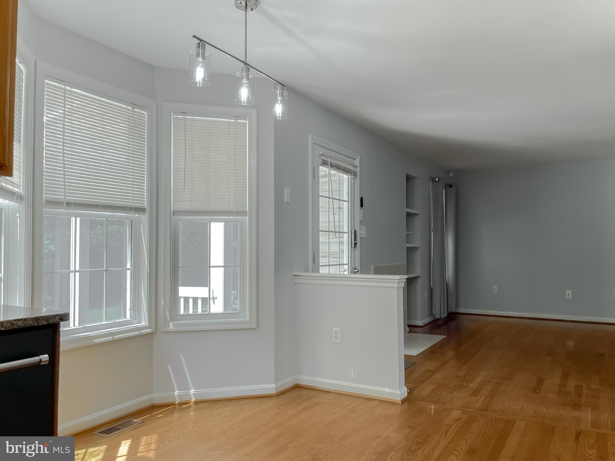 APPLE CREEK - Residential