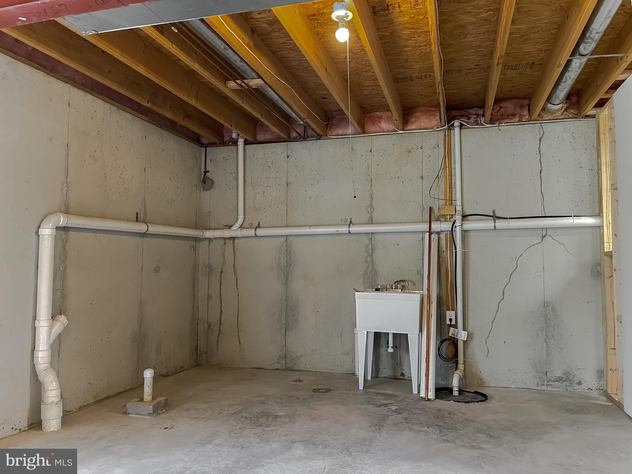 APPLE CREEK - Residential