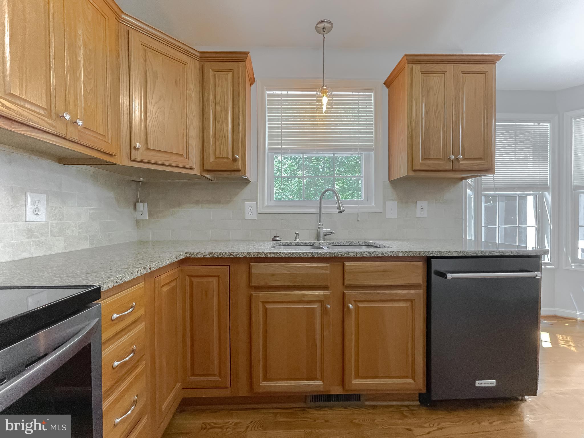 APPLE CREEK - Residential