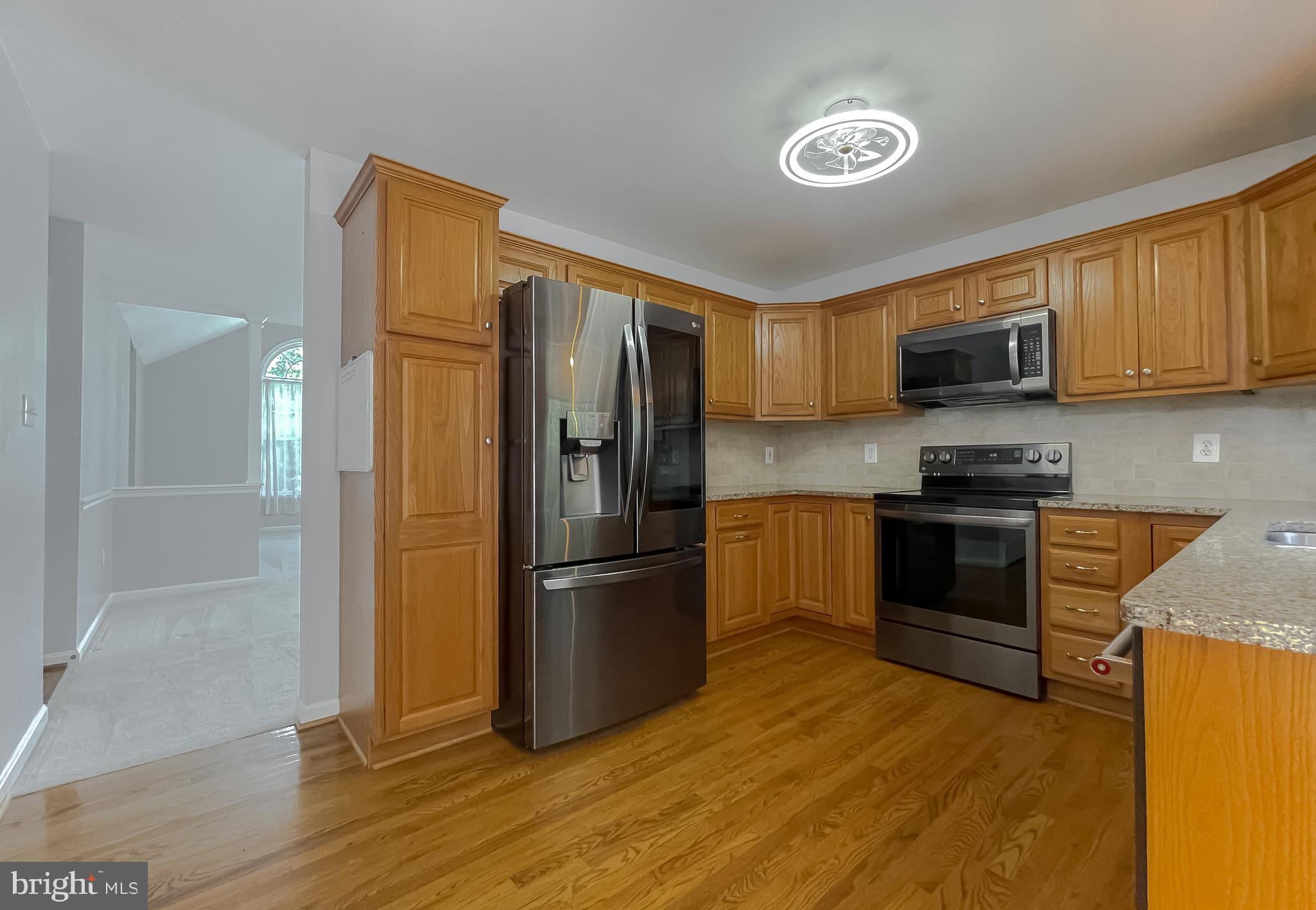 APPLE CREEK - Residential