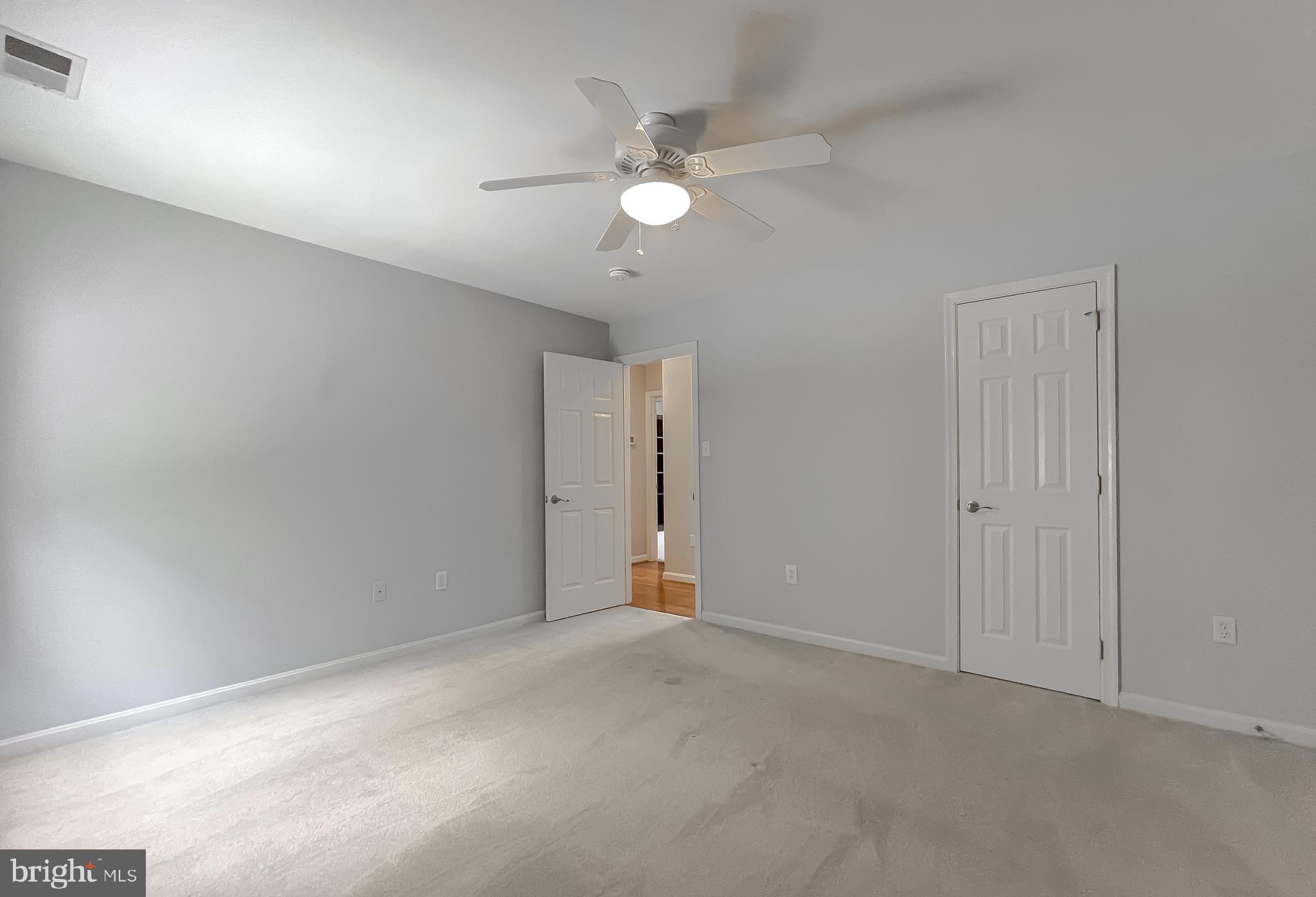 APPLE CREEK - Residential